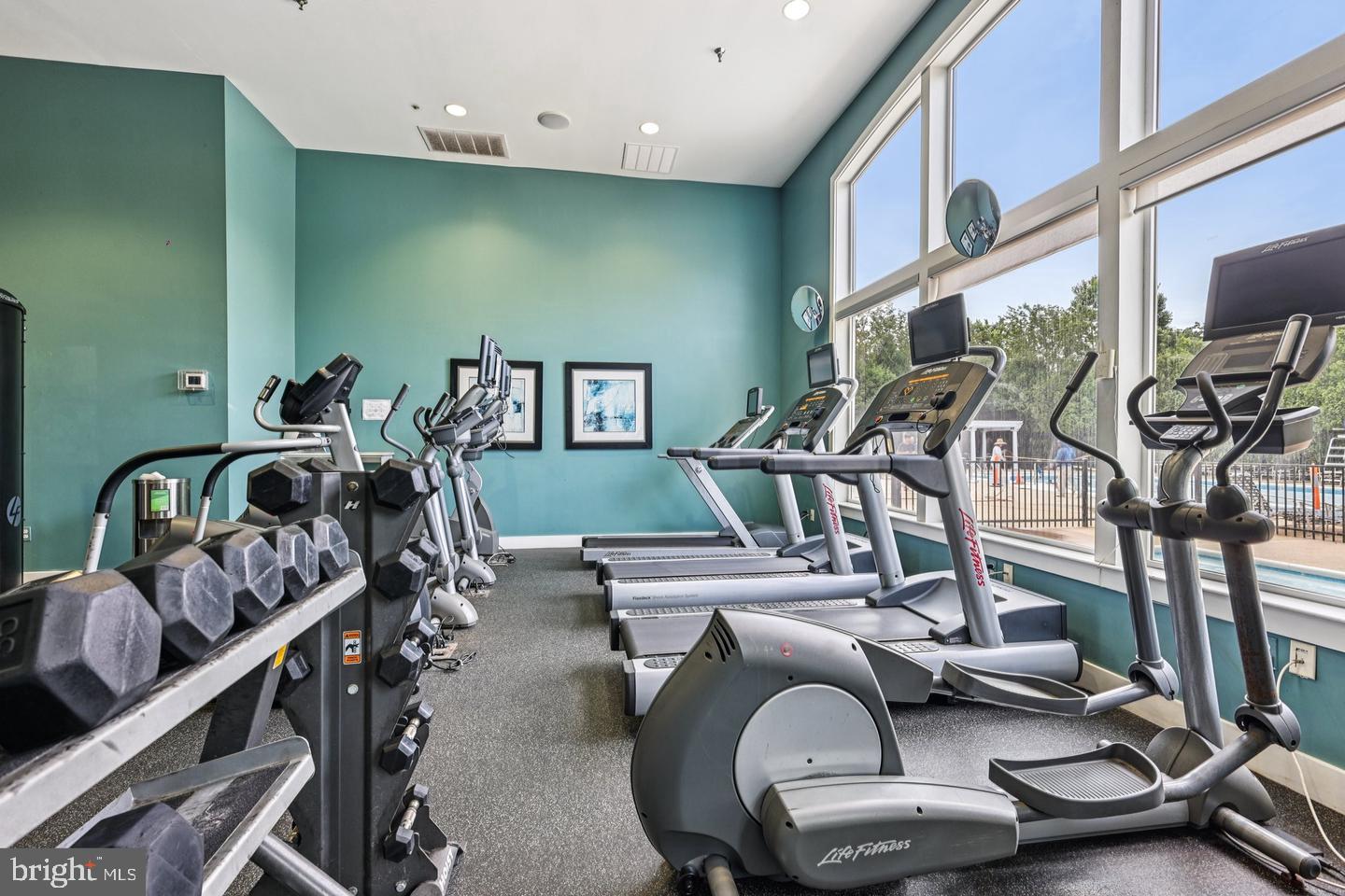 LINDEN ROW CONDOMINIUM - Residential Lease