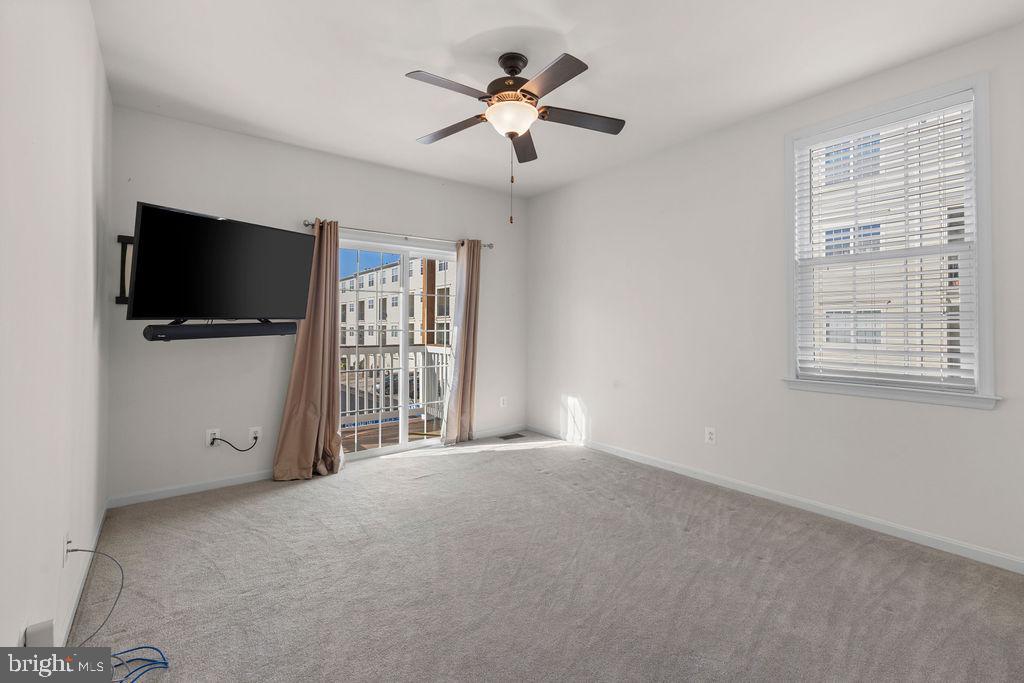 LINDEN ROW CONDOMINIUM - Residential Lease