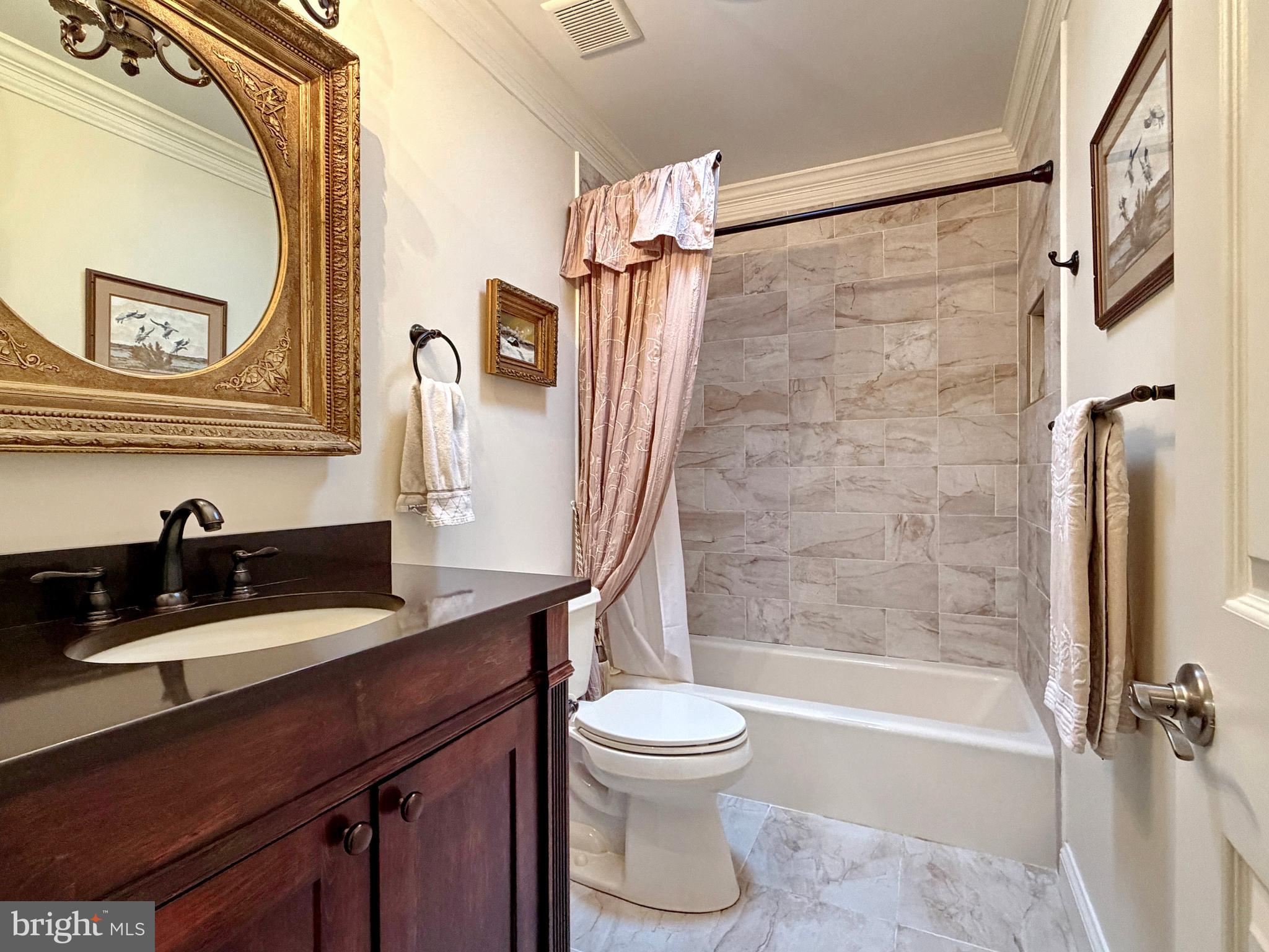 KINGS GRANT - Residential