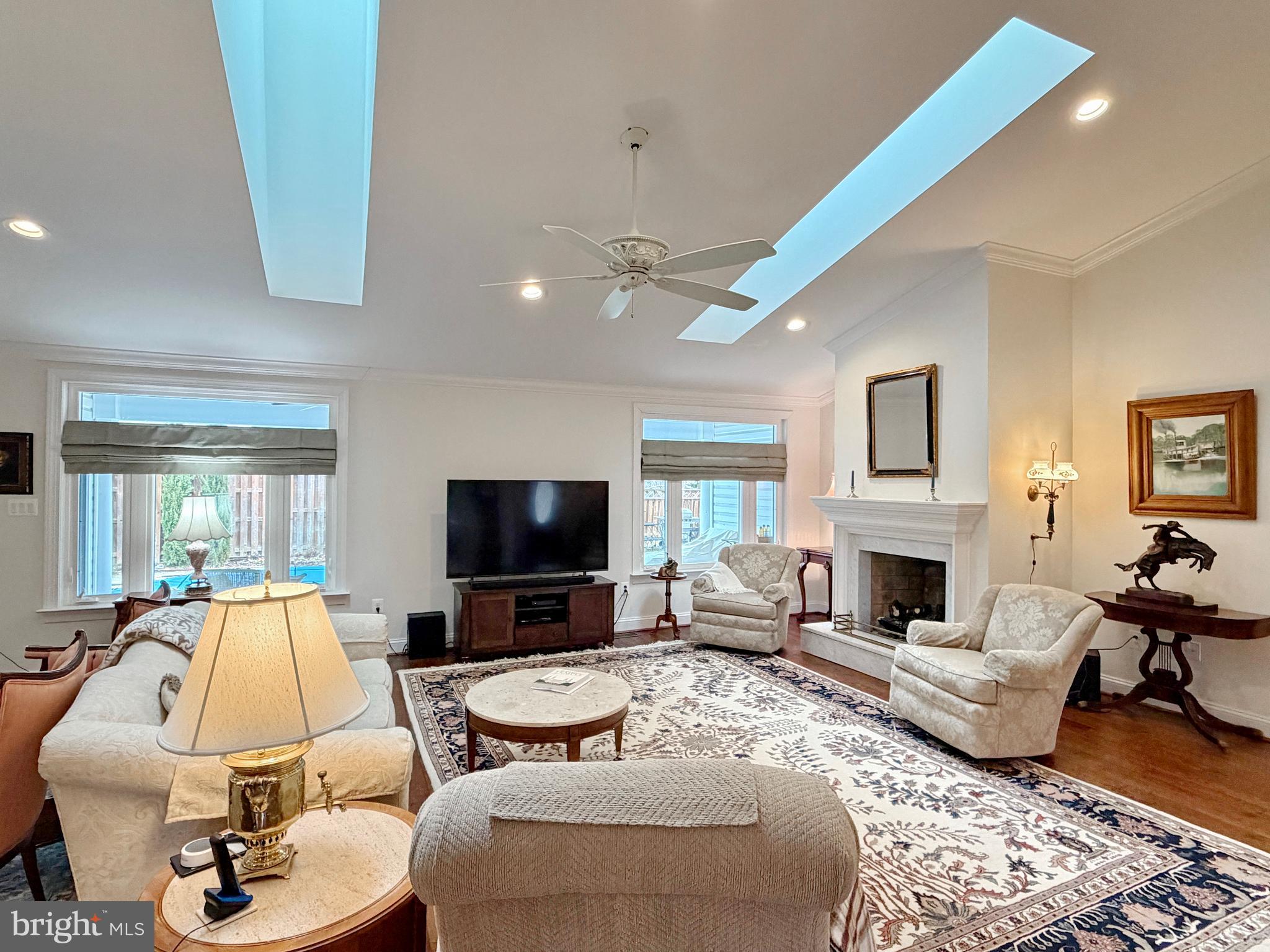 KINGS GRANT - Residential