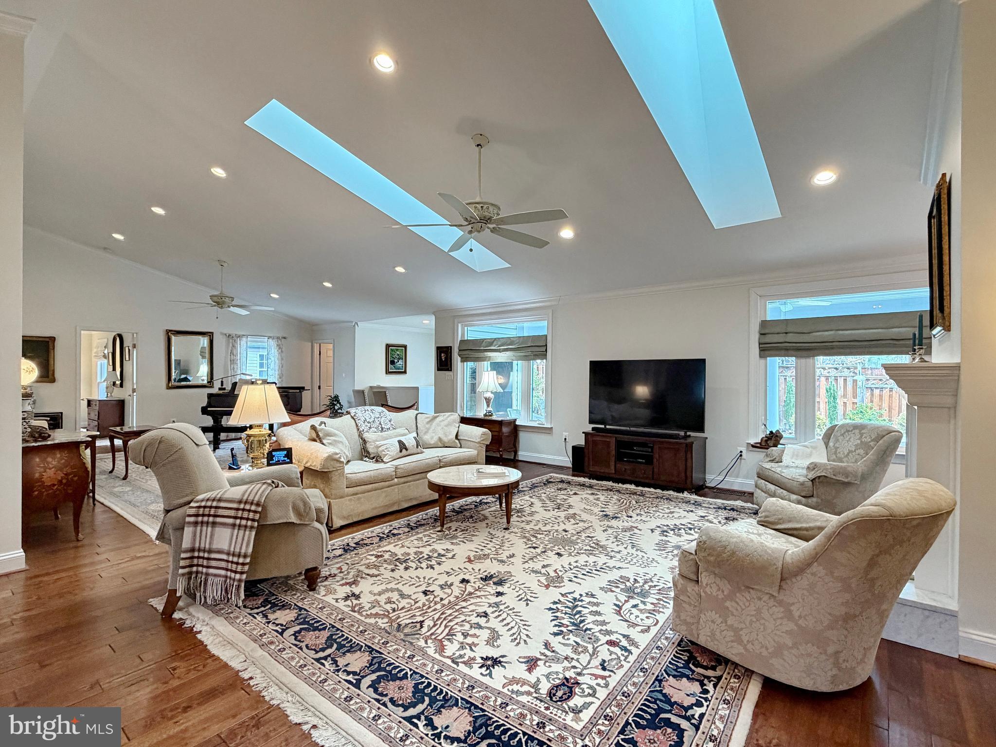 KINGS GRANT - Residential