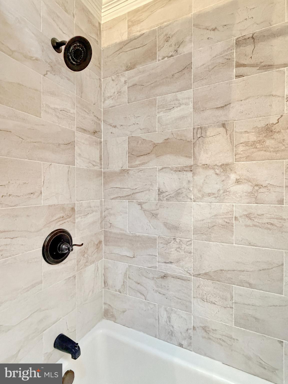 KINGS GRANT - Residential