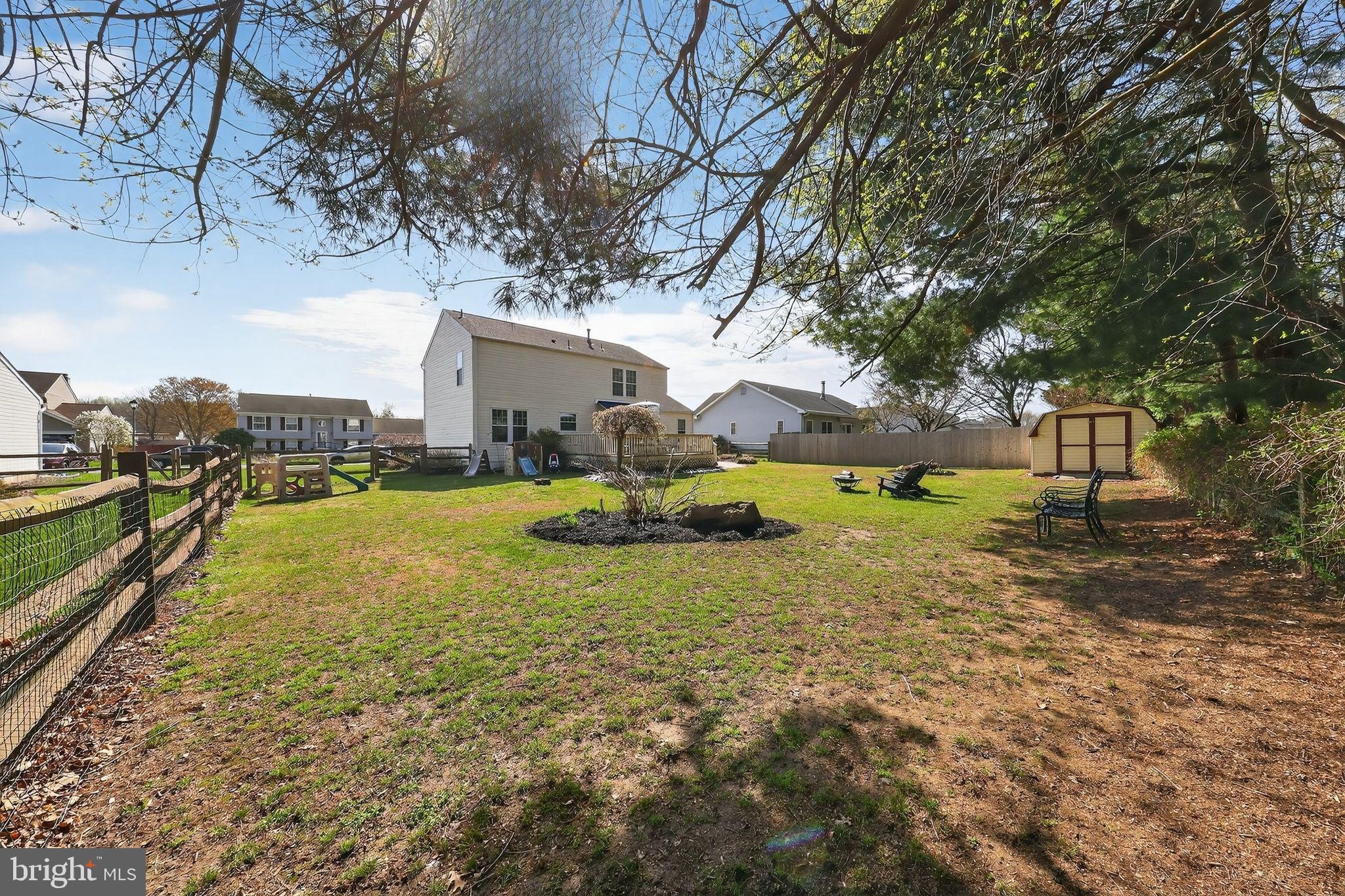 CHANDELEUR WOODS - Residential