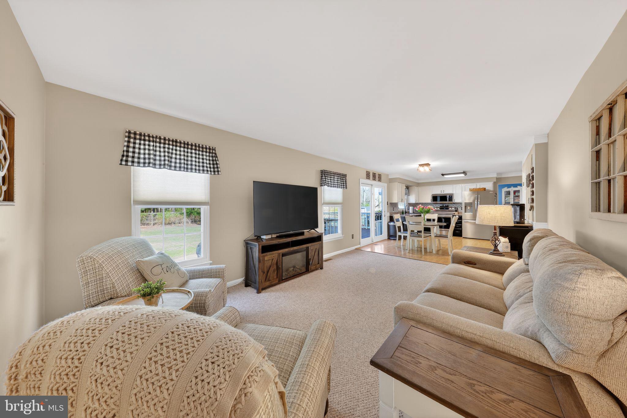 CHANDELEUR WOODS - Residential