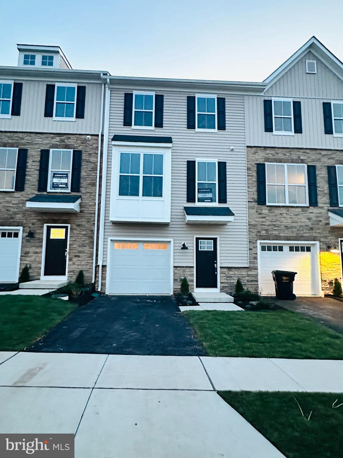 VILLAGES AT SPRING HILL - Residential Lease