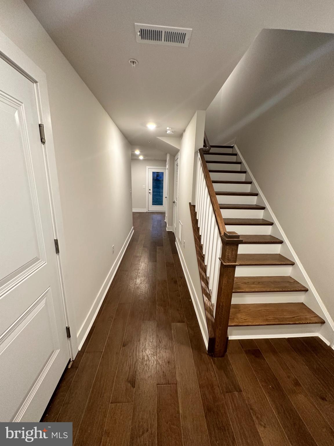 VILLAGES AT SPRING HILL - Residential Lease