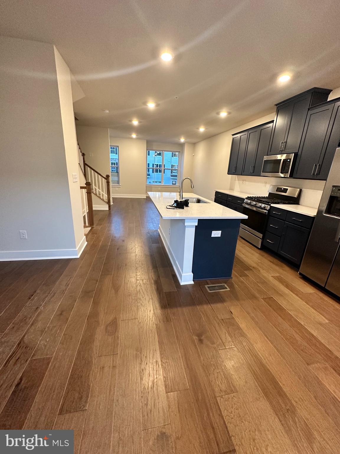 VILLAGES AT SPRING HILL - Residential Lease