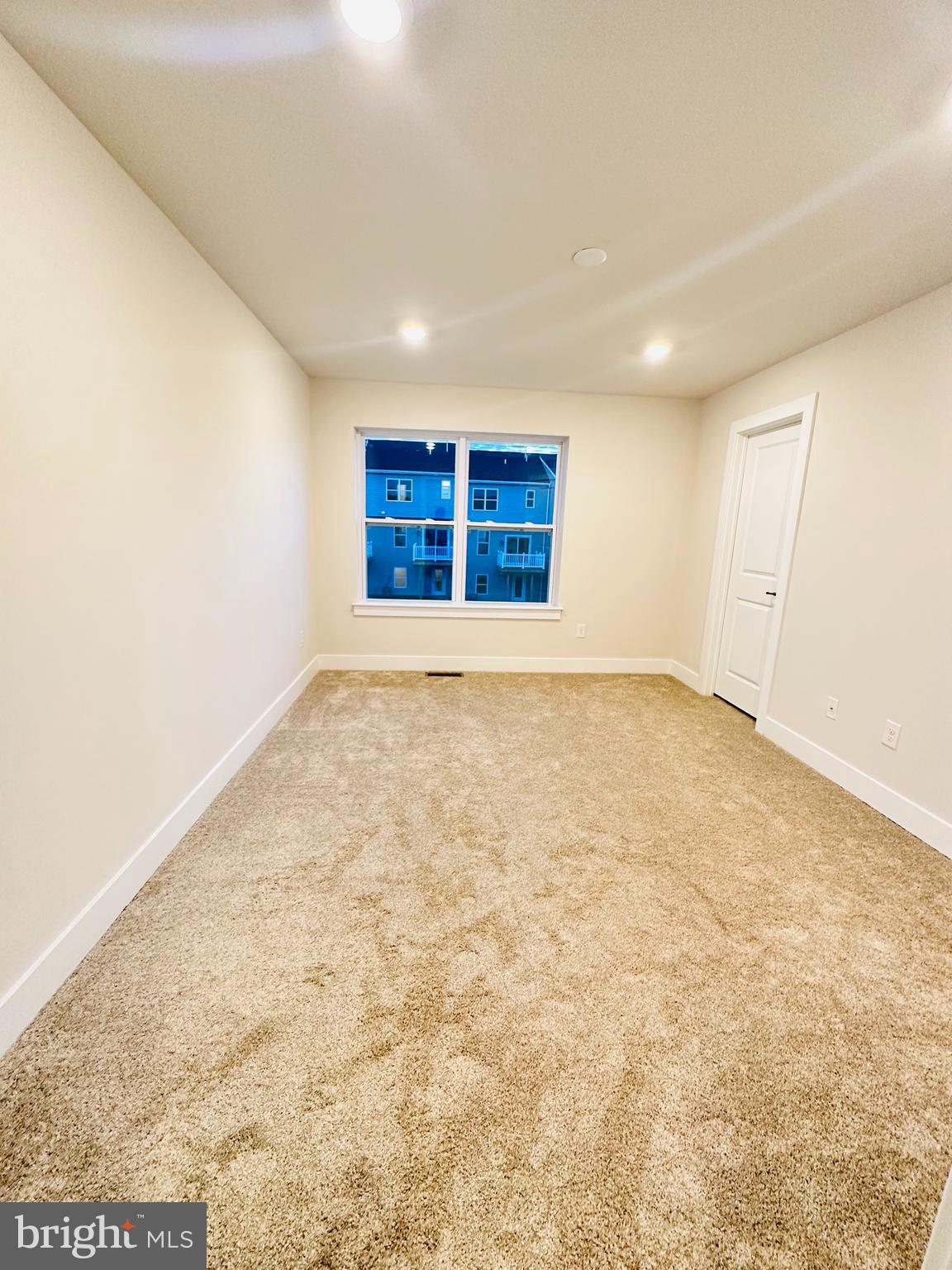 VILLAGES AT SPRING HILL - Residential Lease