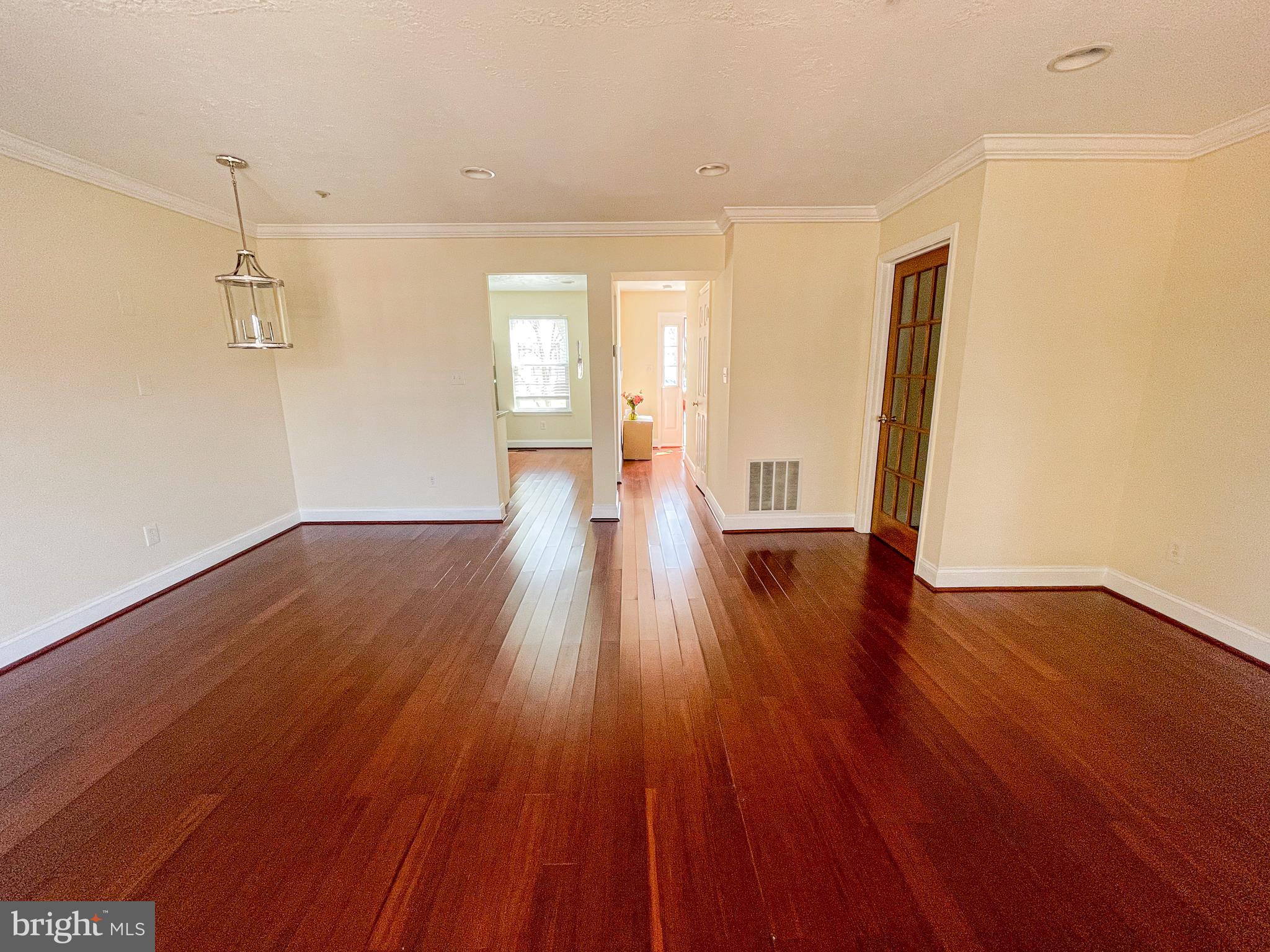 ELIZABETHS LANDING - Residential