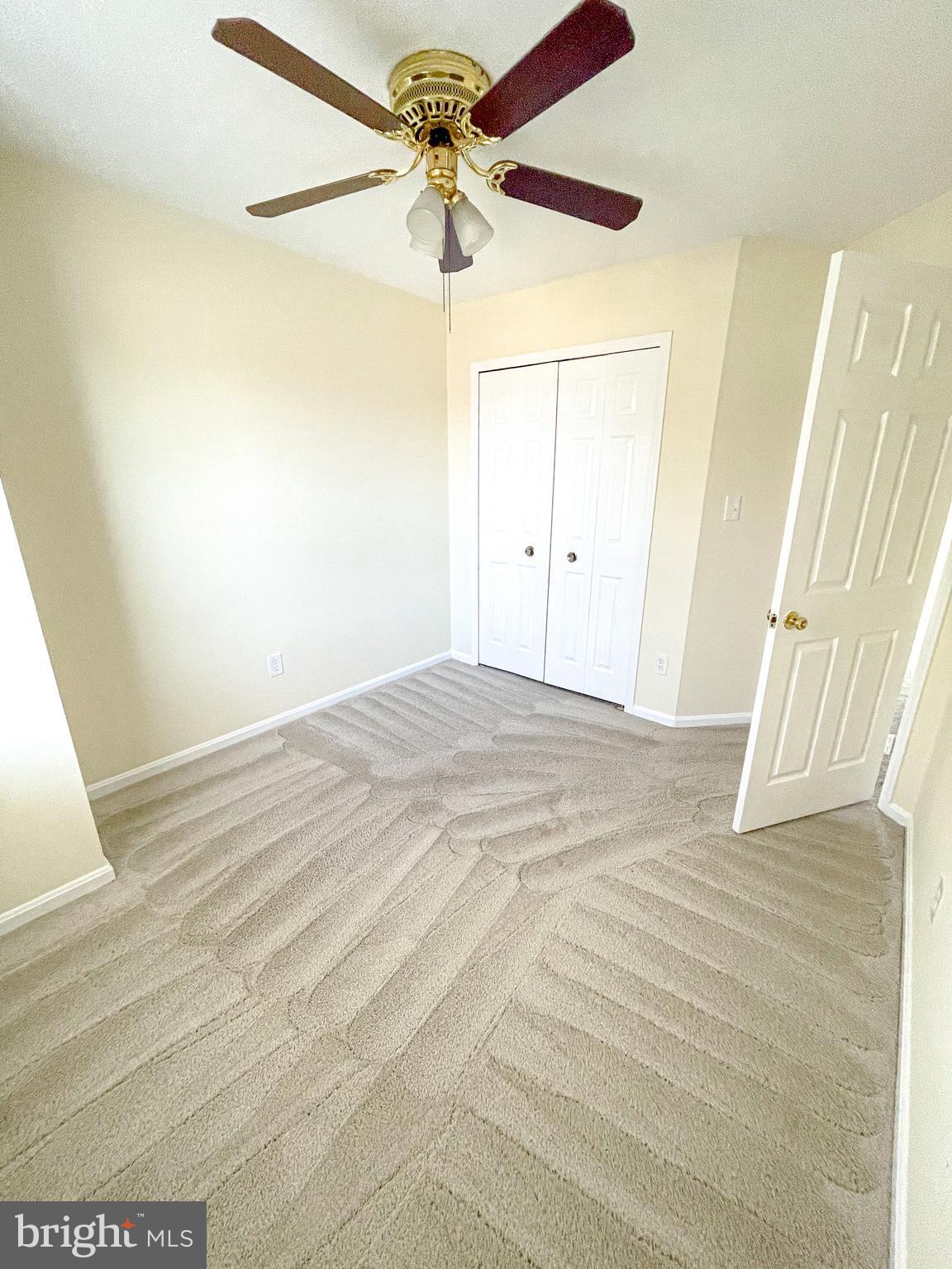 ELIZABETHS LANDING - Residential