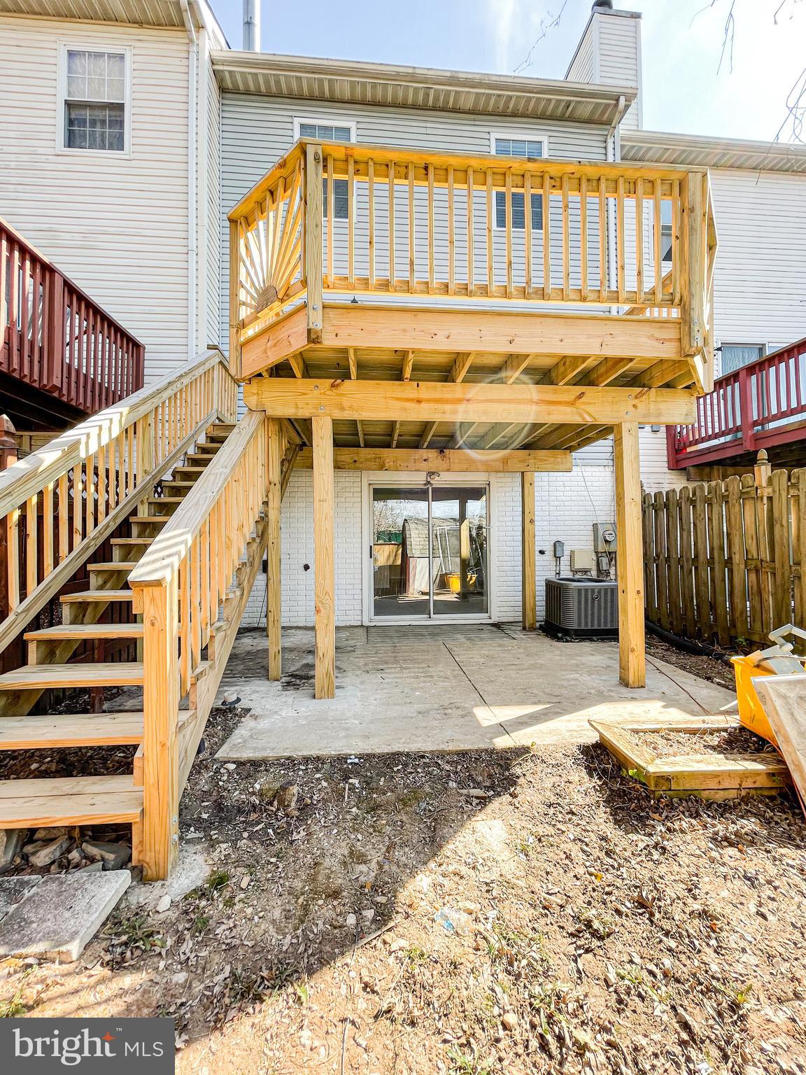 ELIZABETHS LANDING - Residential