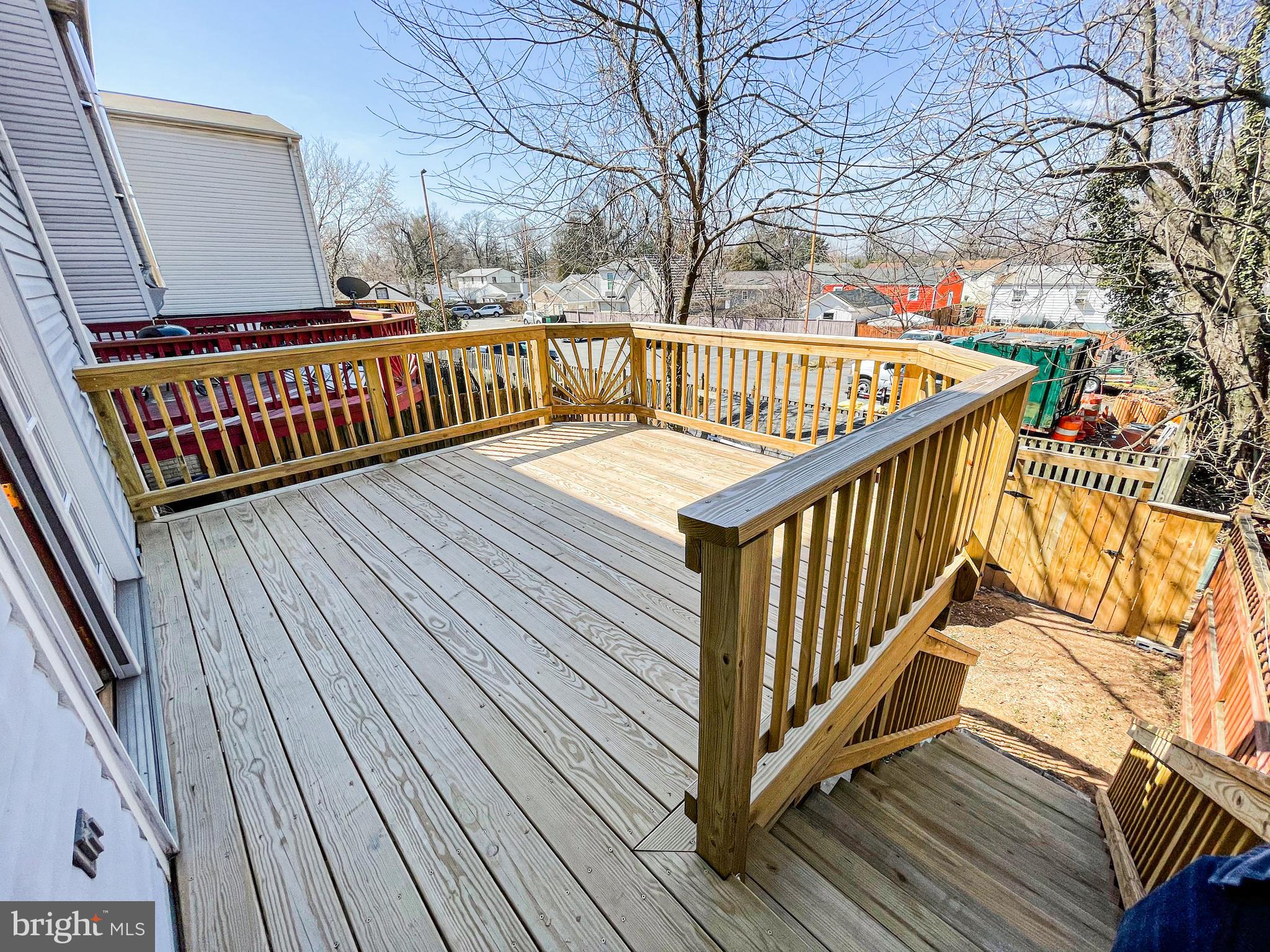 ELIZABETHS LANDING - Residential