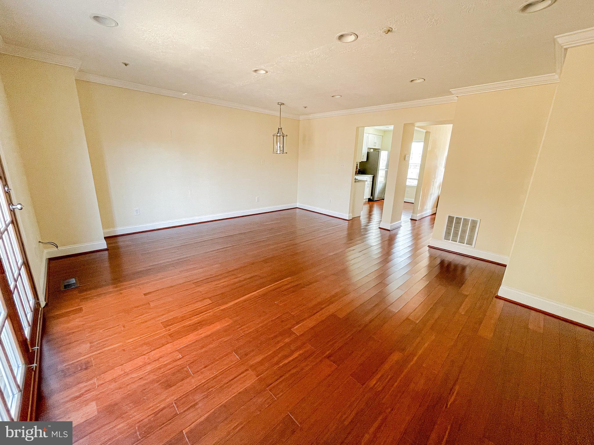 ELIZABETHS LANDING - Residential