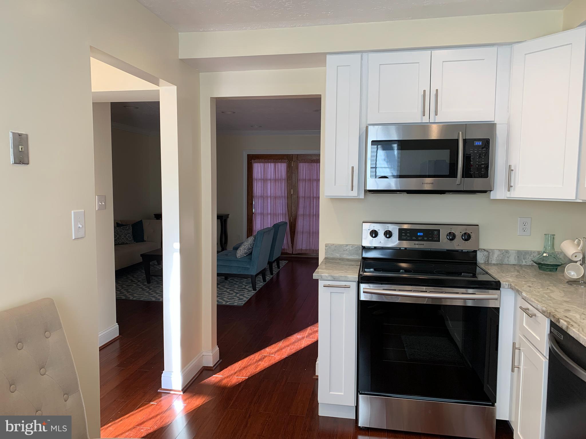 ELIZABETHS LANDING - Residential