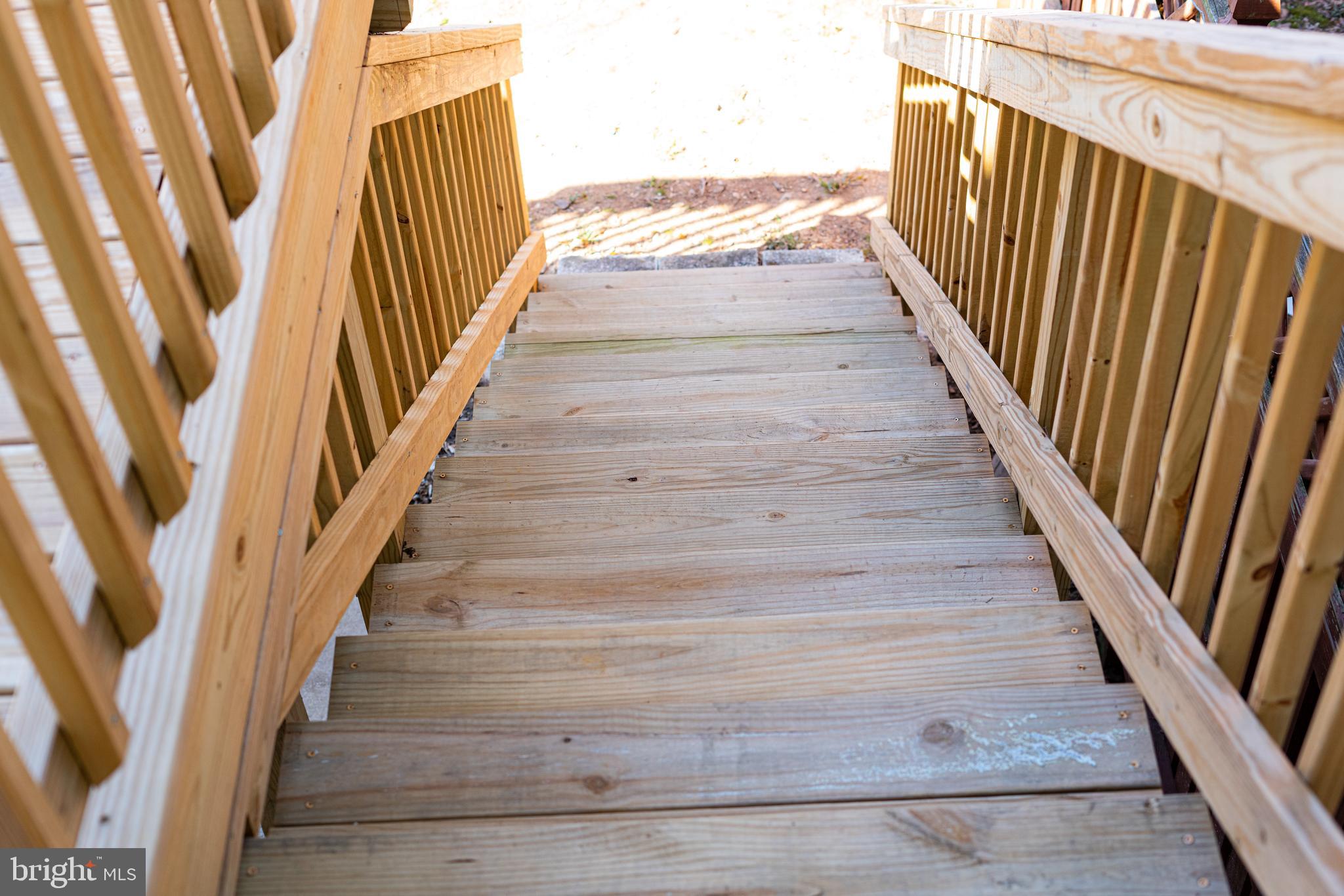 ELIZABETHS LANDING - Residential