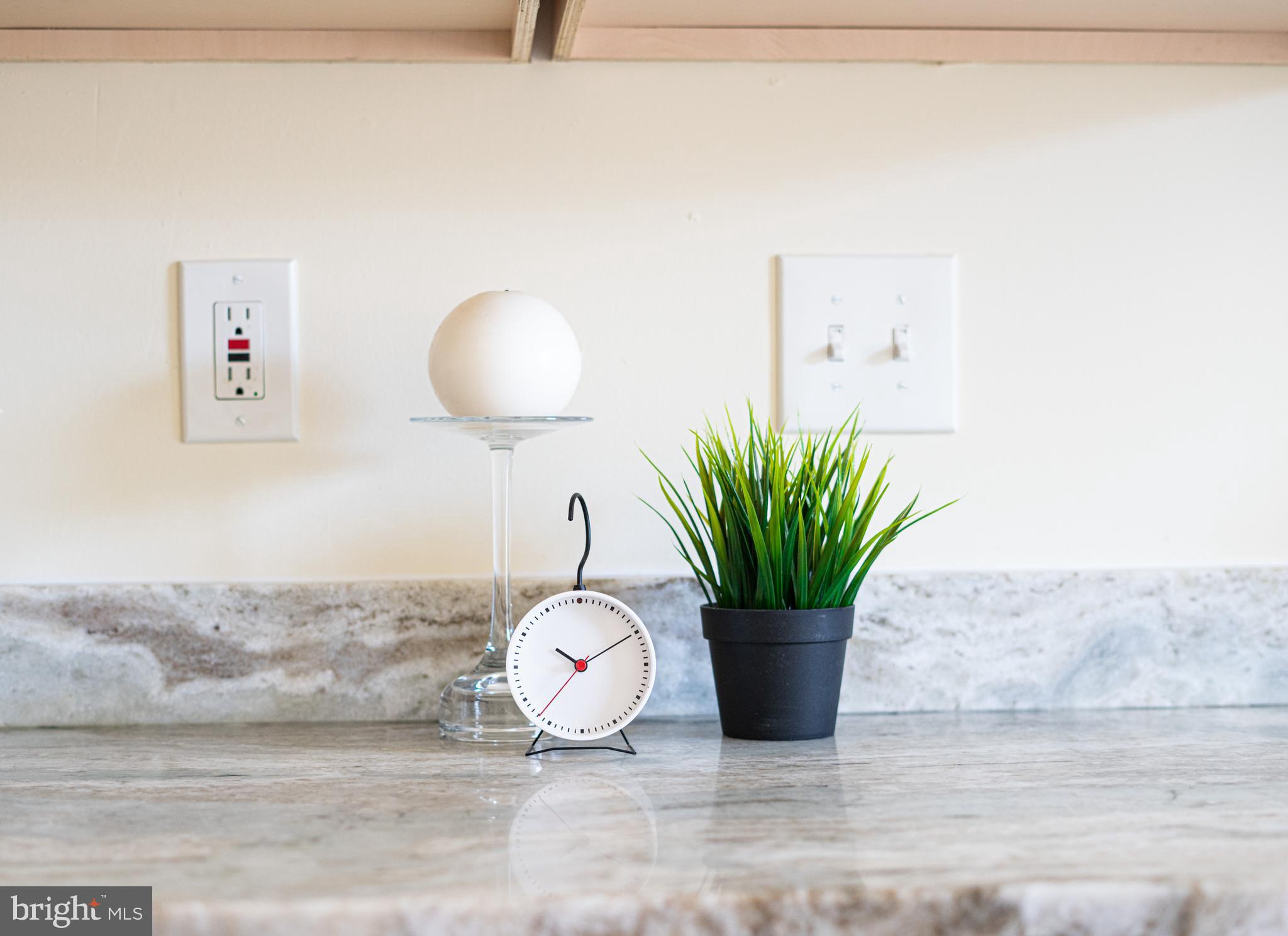 ELIZABETHS LANDING - Residential