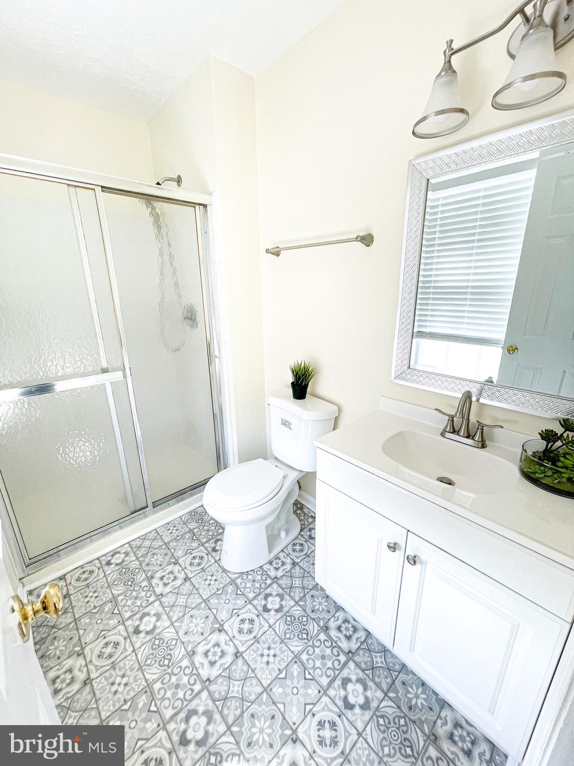 ELIZABETHS LANDING - Residential