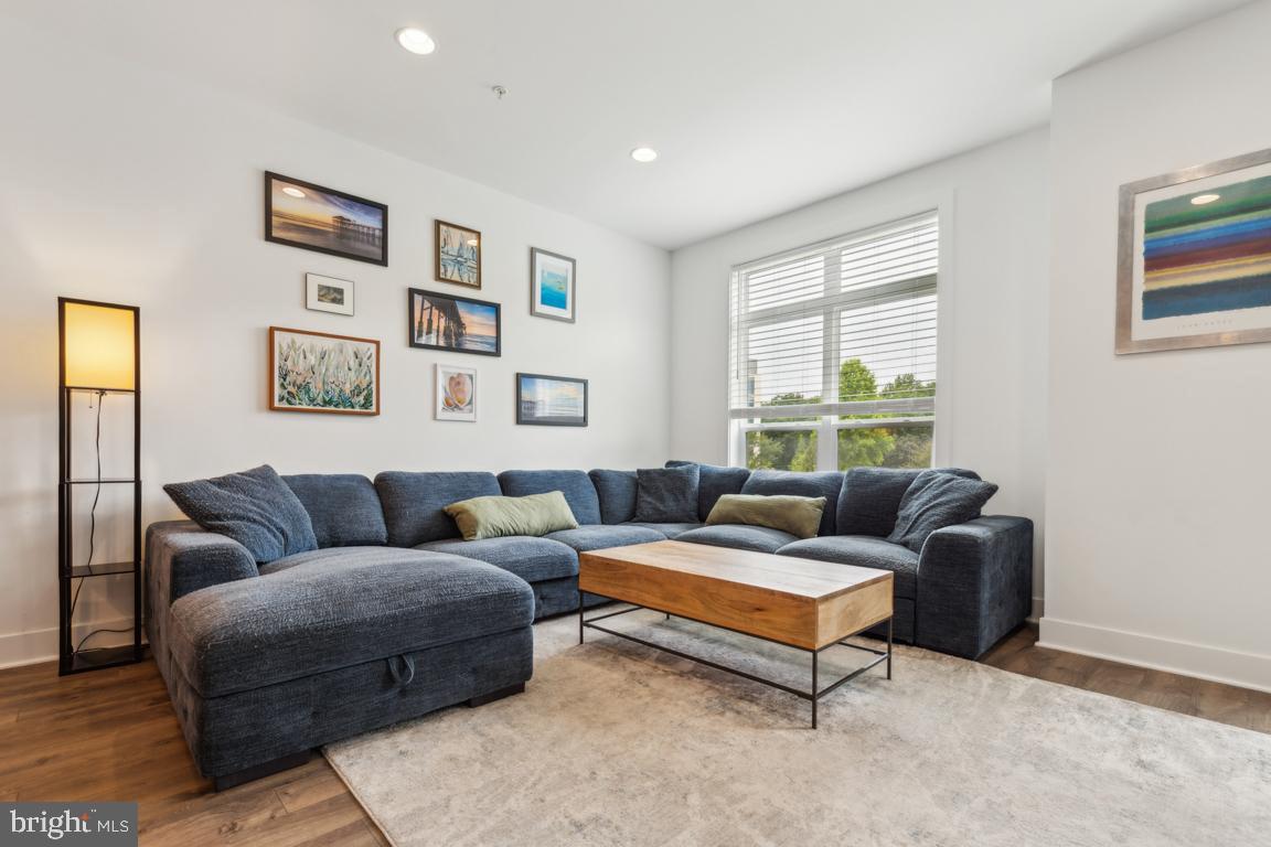 TOWER OAKS - Residential