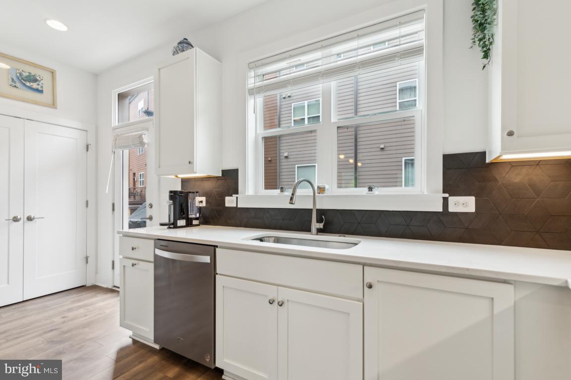 TOWER OAKS - Residential