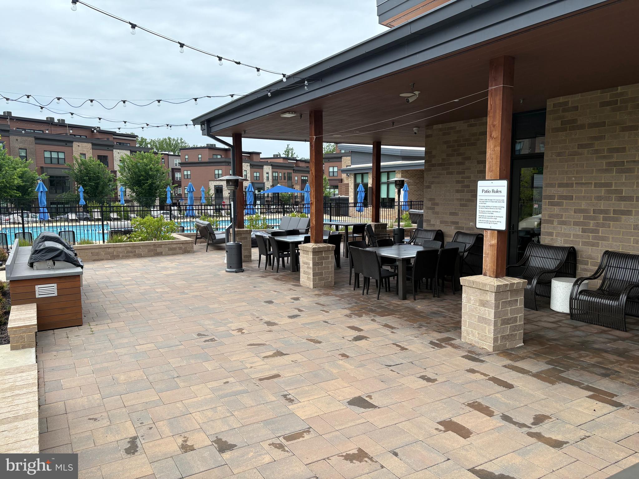 TOWER OAKS - Residential