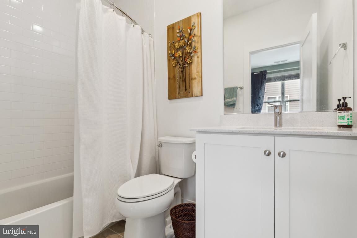 TOWER OAKS - Residential