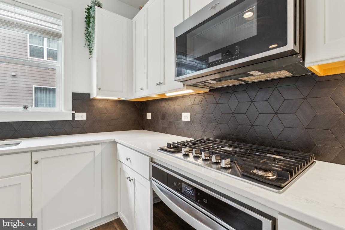 TOWER OAKS - Residential