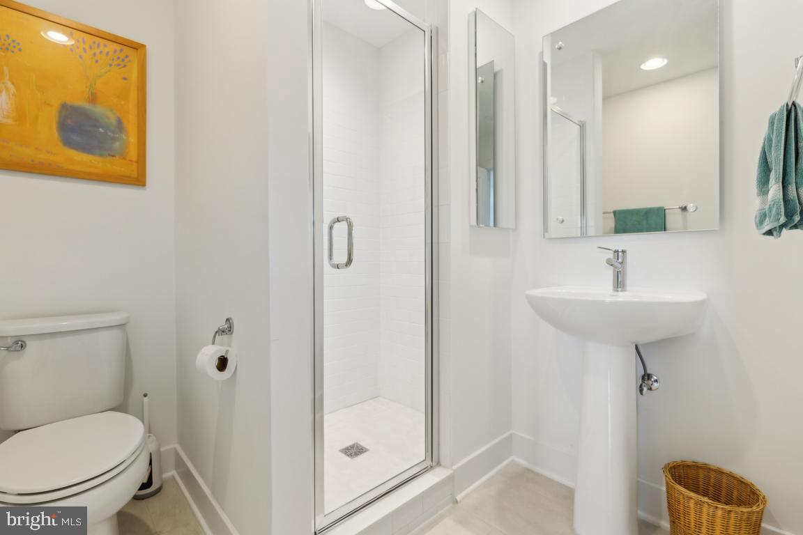 TOWER OAKS - Residential