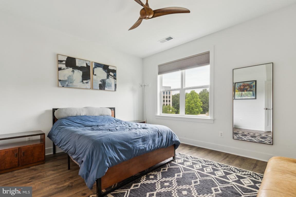 TOWER OAKS - Residential