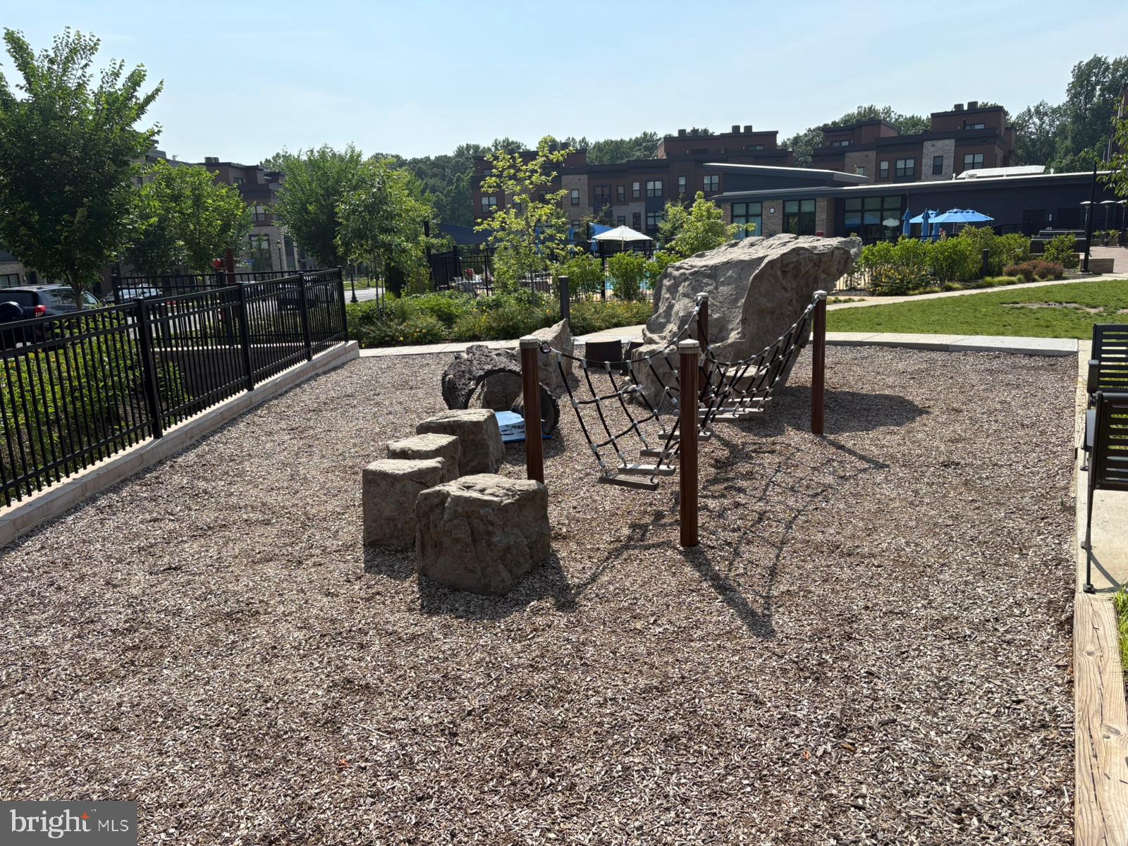 TOWER OAKS - Residential