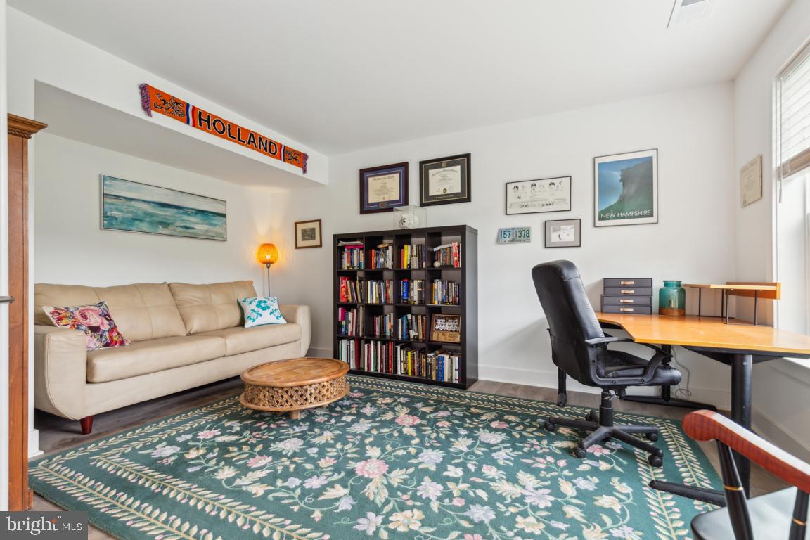 TOWER OAKS - Residential