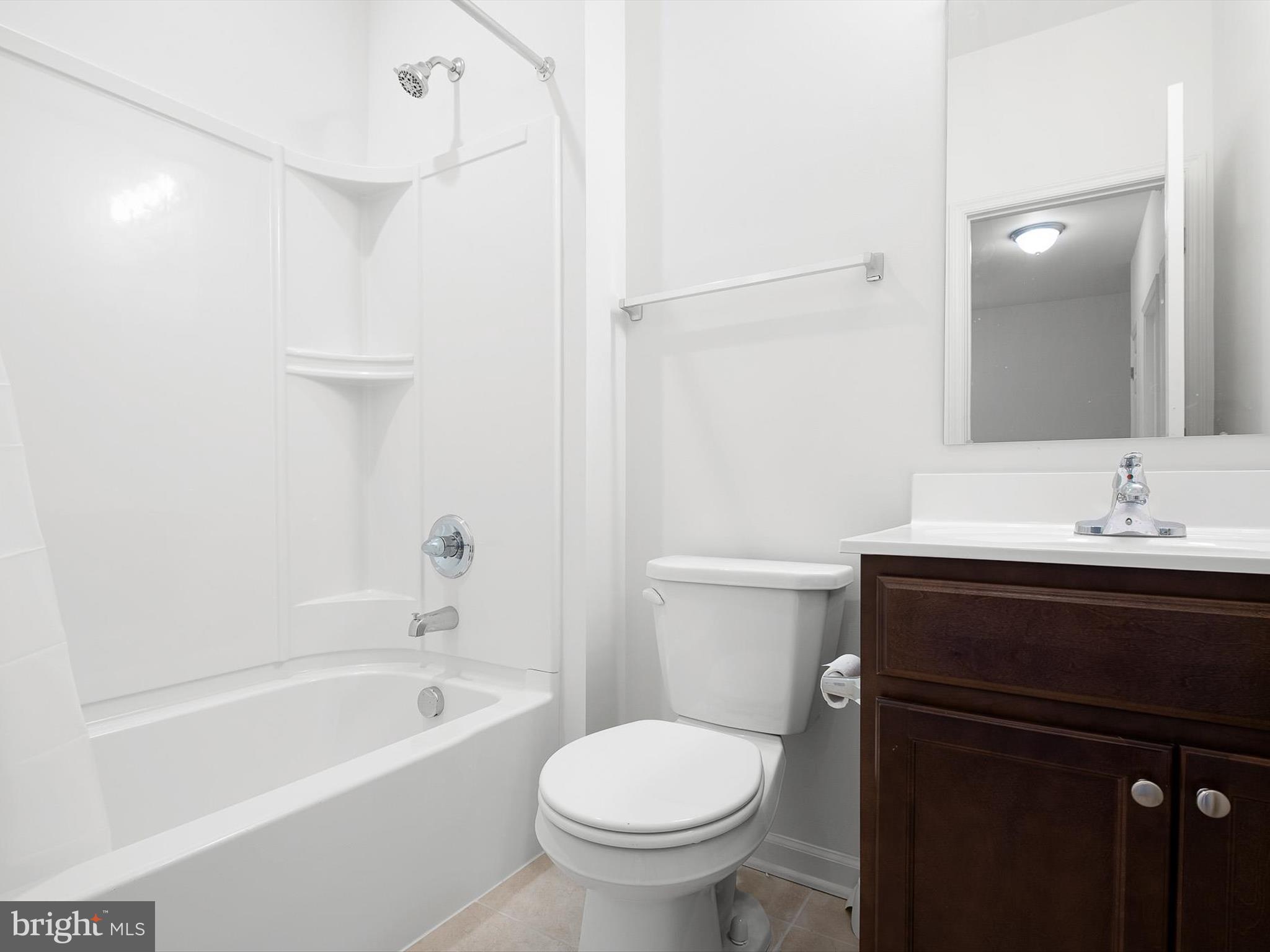 DARLEY GREEN - Residential Lease