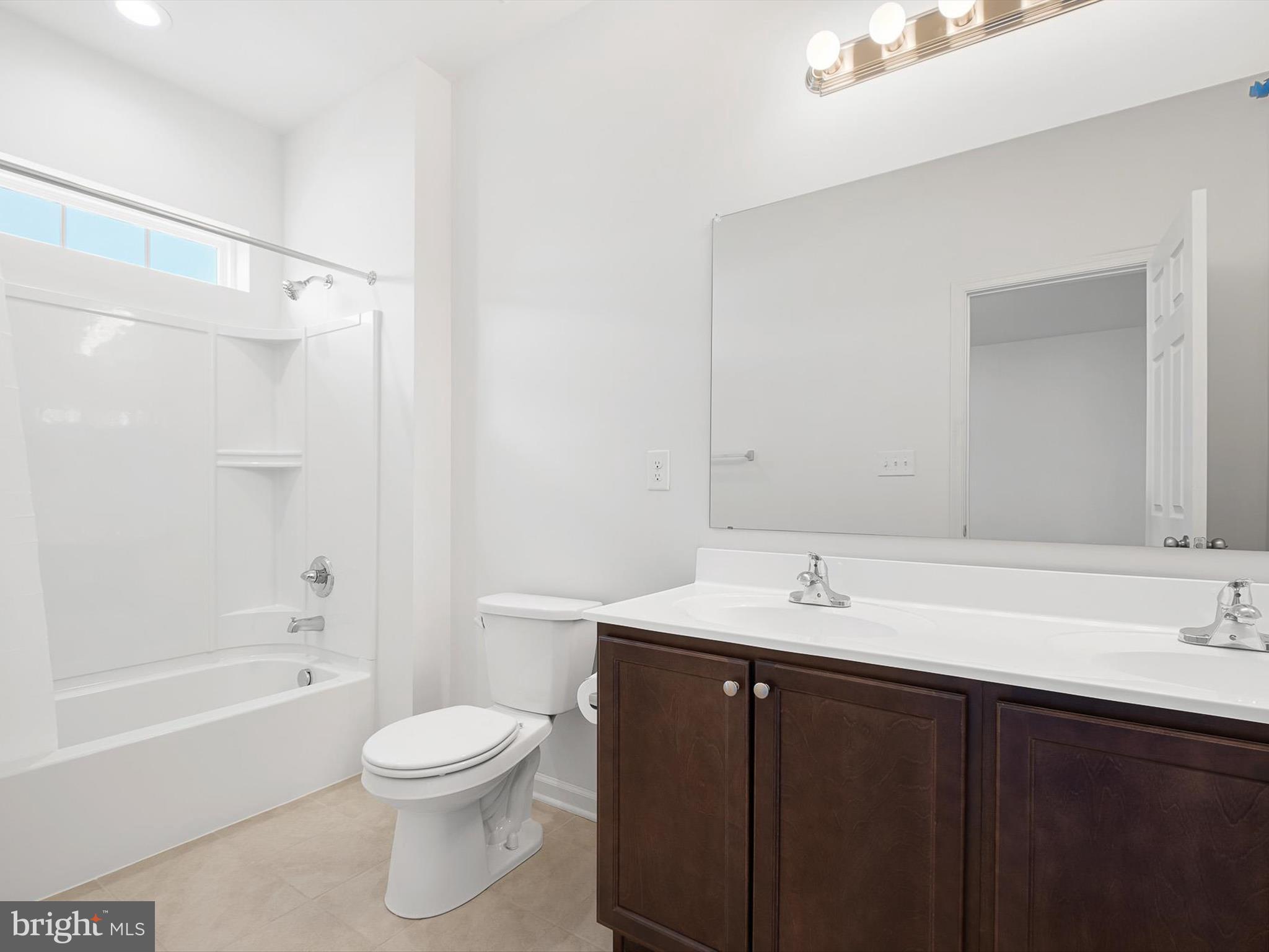 DARLEY GREEN - Residential Lease