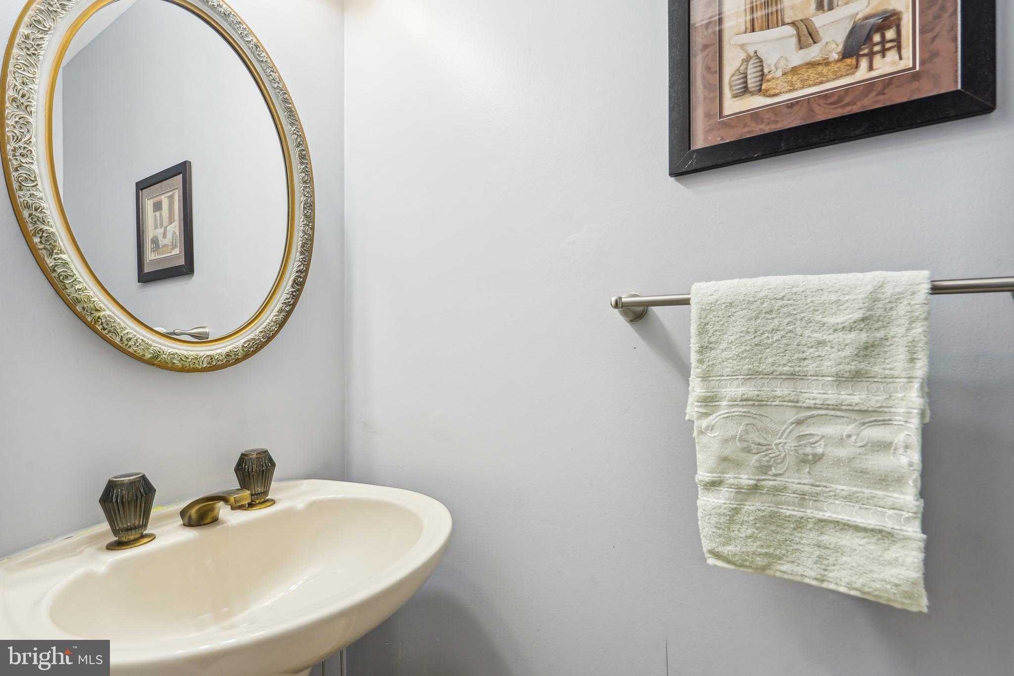 RUNNYMEADE - Residential