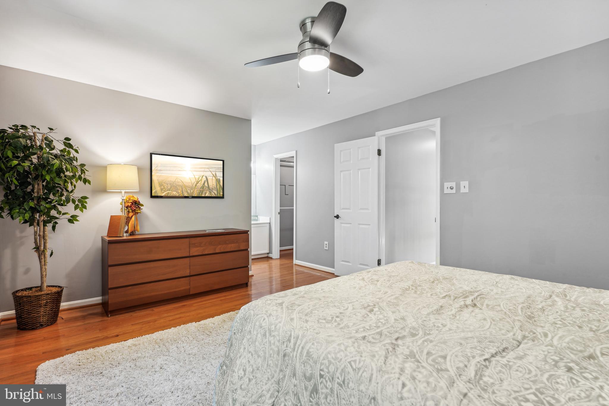 RUNNYMEADE - Residential