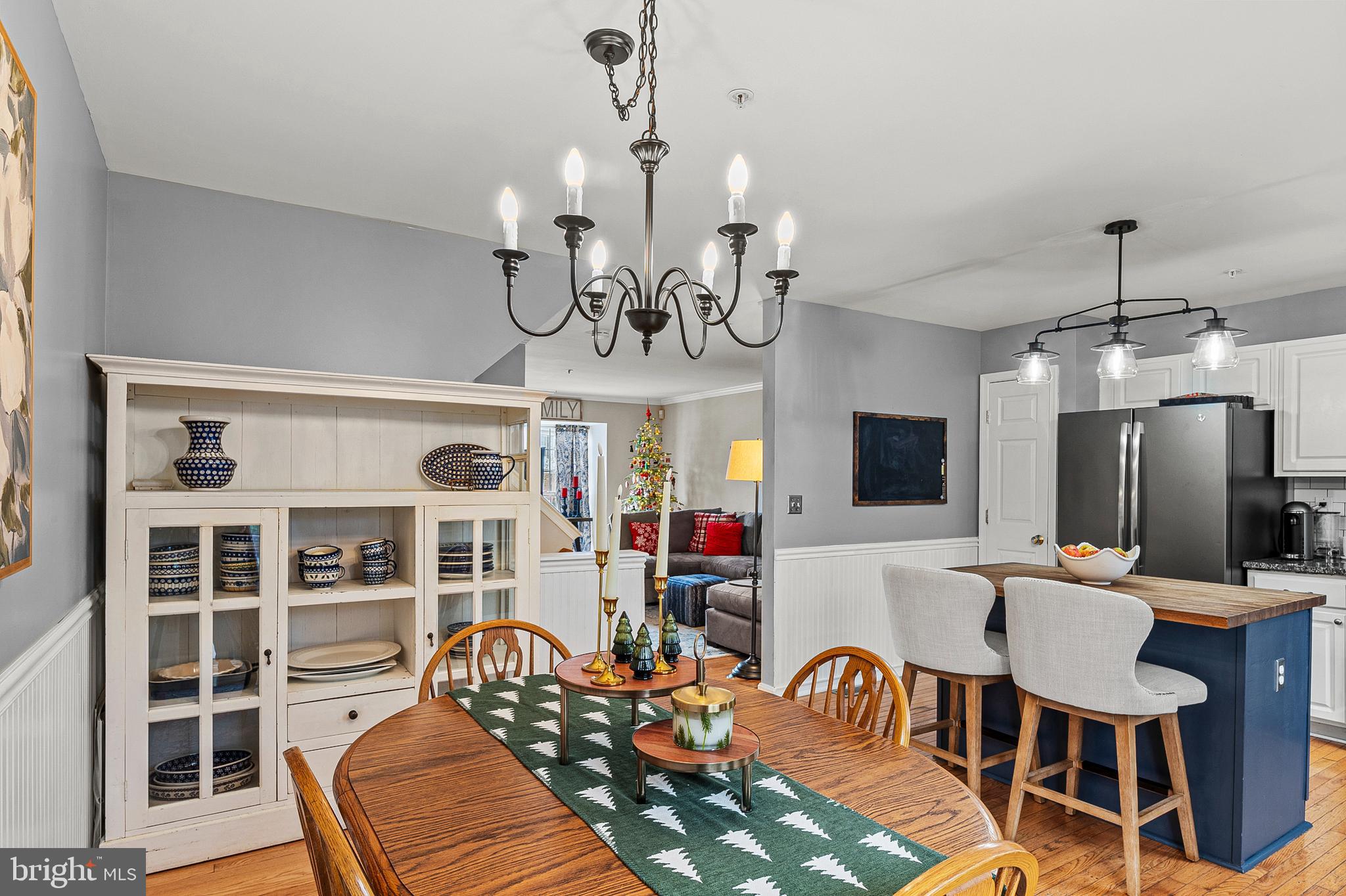 SOUTH RIVER COLONY - Residential