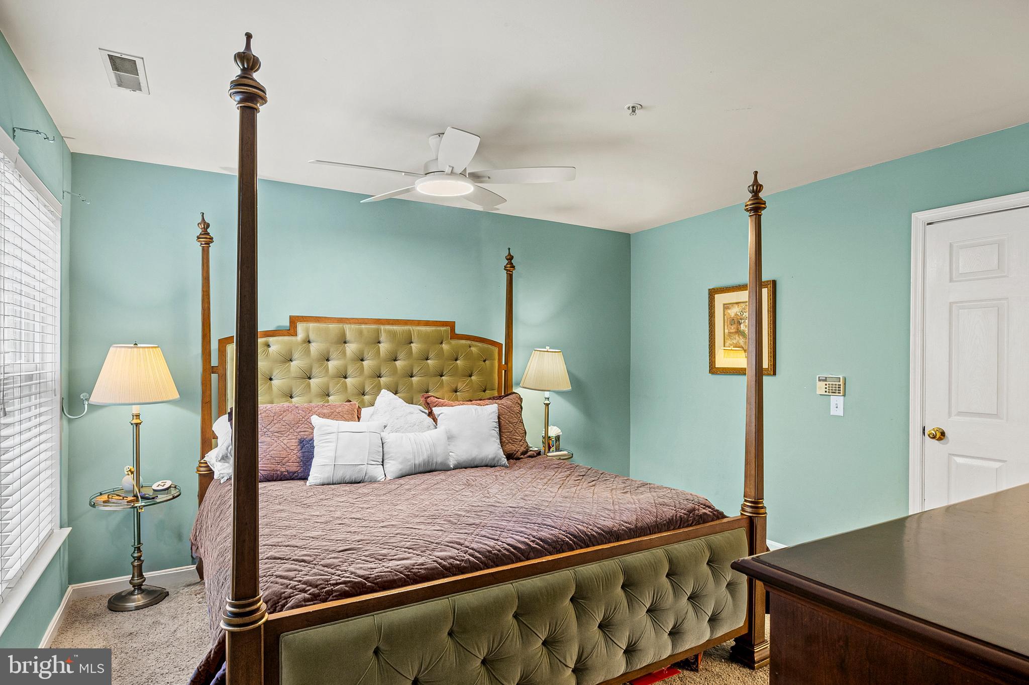 SOUTH RIVER COLONY - Residential