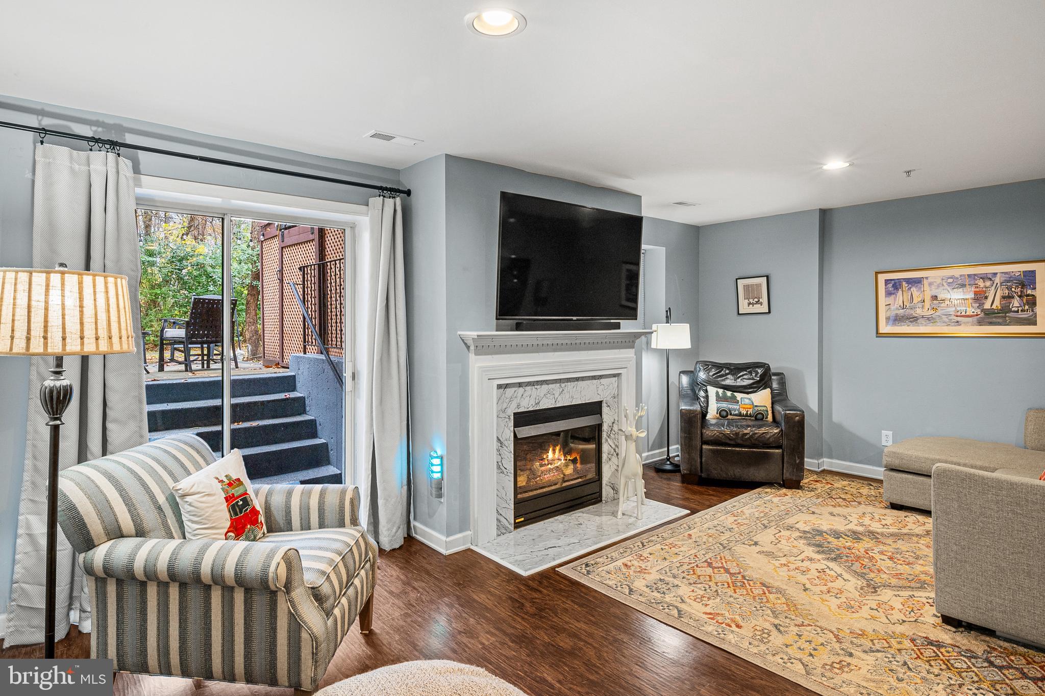 SOUTH RIVER COLONY - Residential