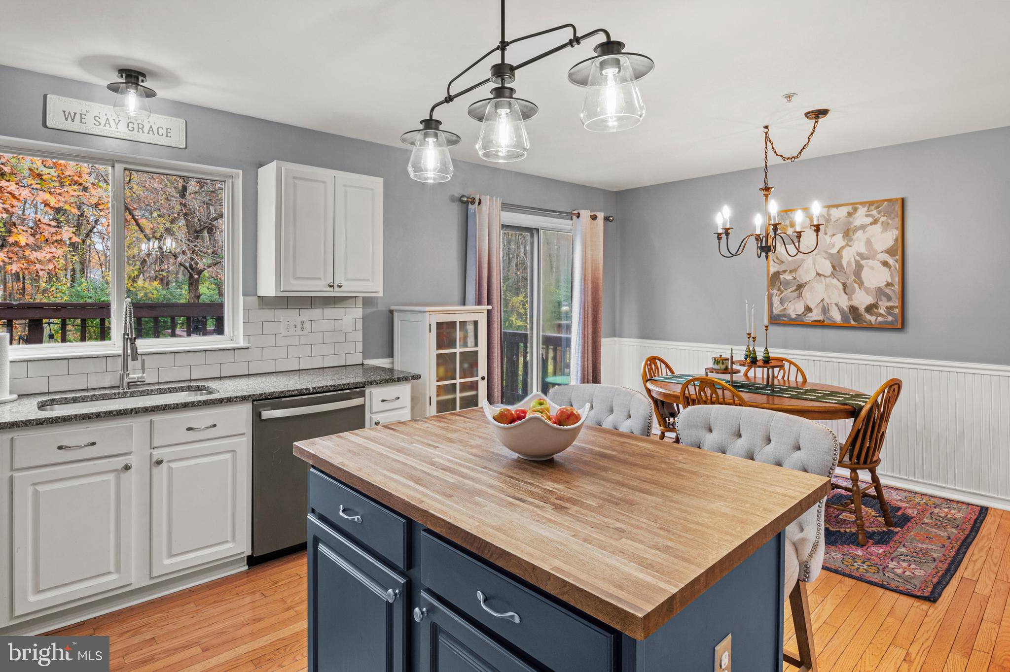 SOUTH RIVER COLONY - Residential