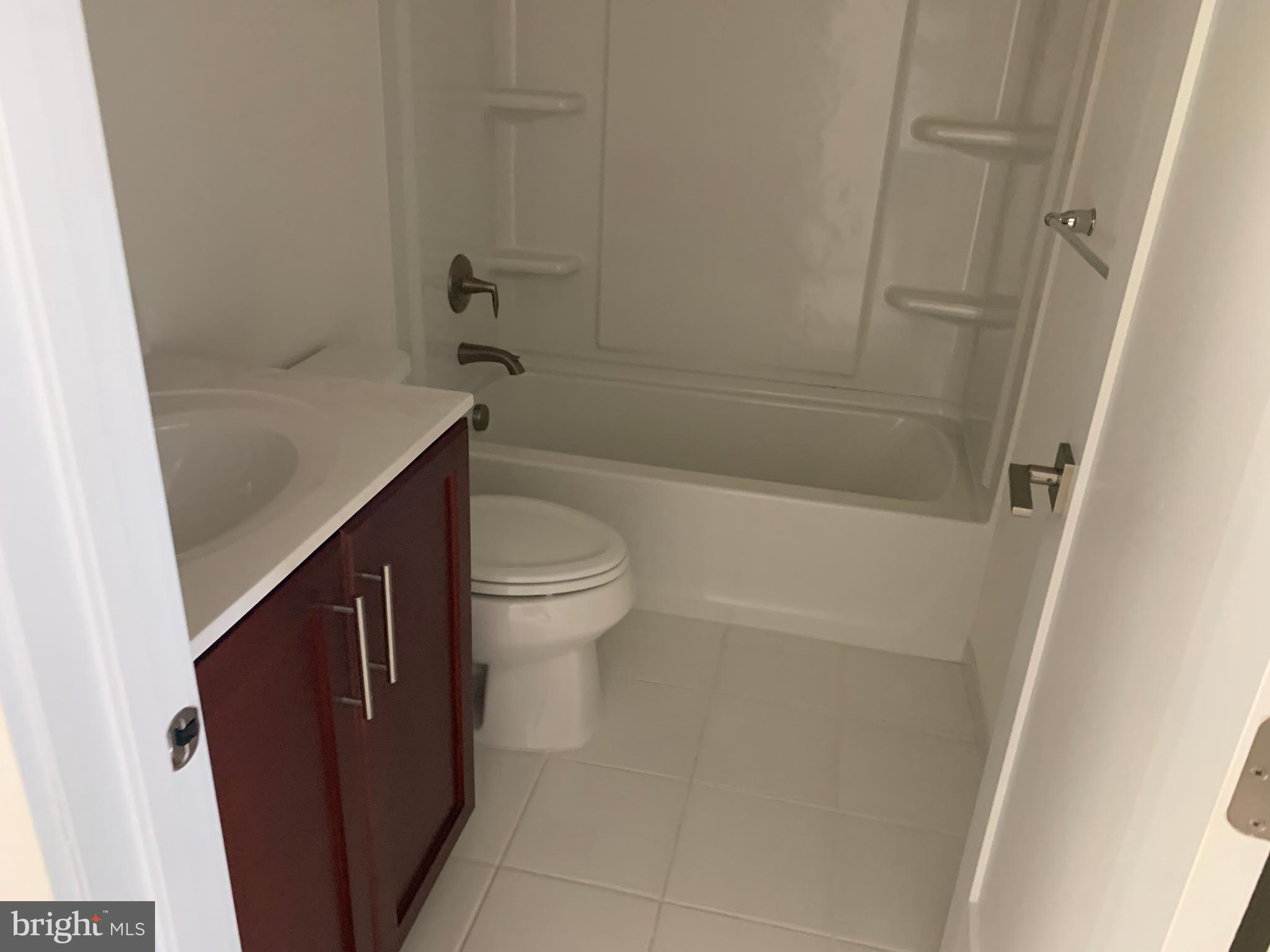 HATBORO STATION - Residential Lease