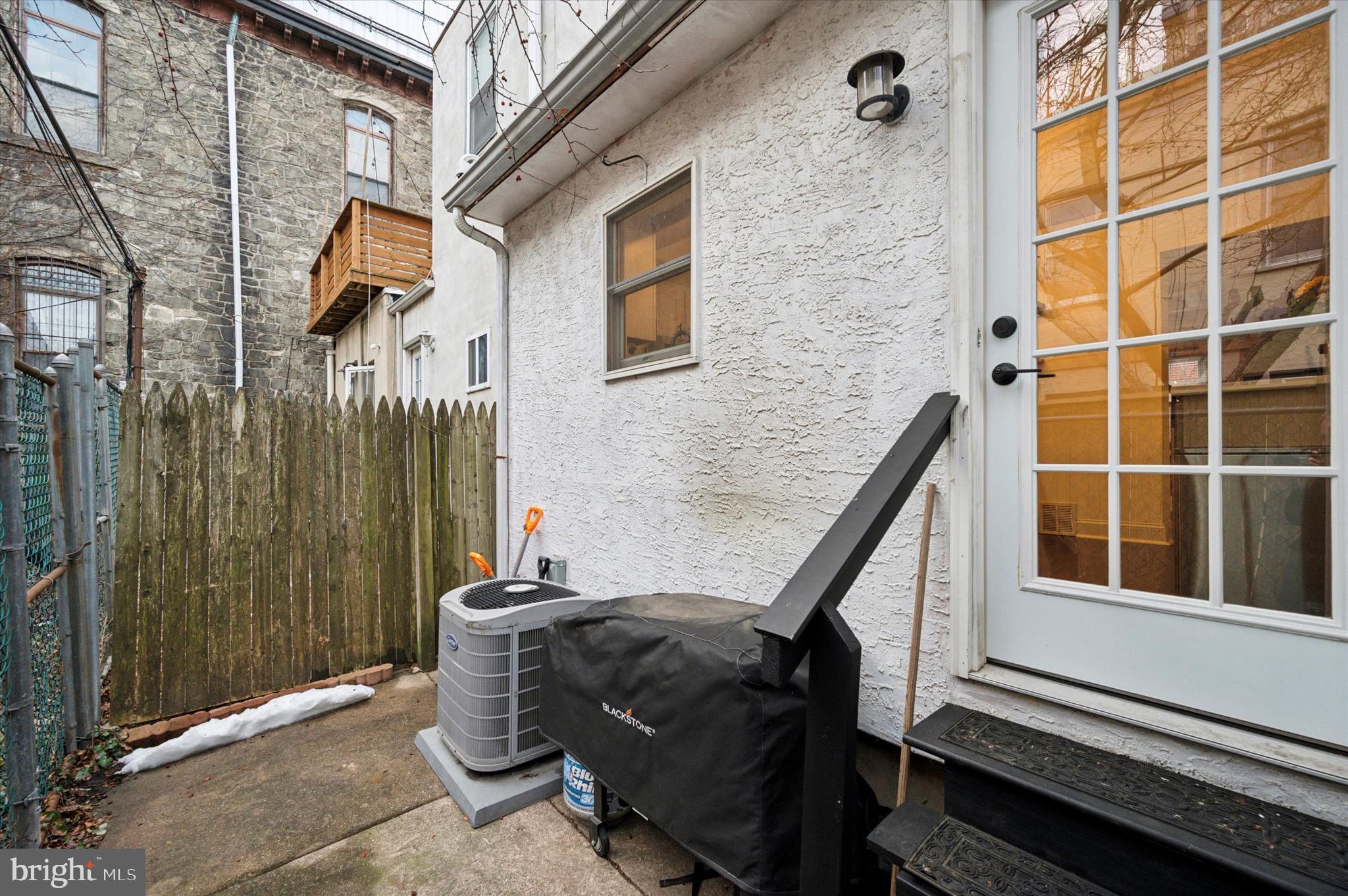 FISHTOWN - Residential Lease