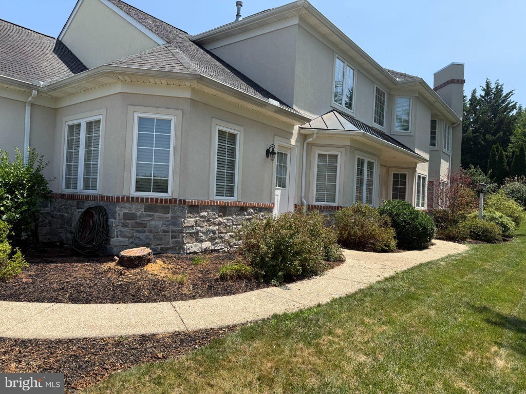 Photo of 224 Settlers Bnd, LANCASTER, PA 17601 (MLS # PALA2096228)