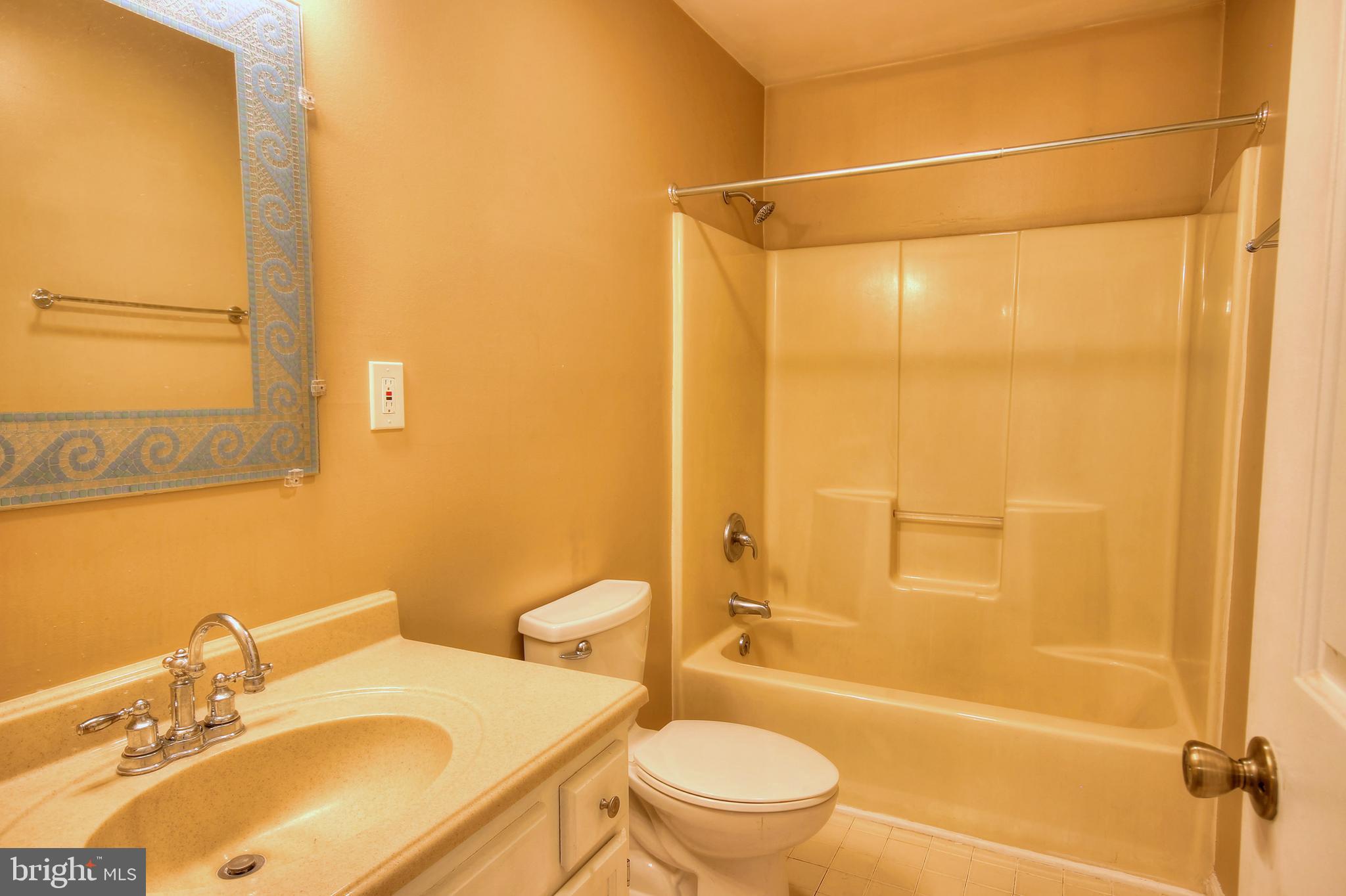 RAINTREE VILLAGE - Residential