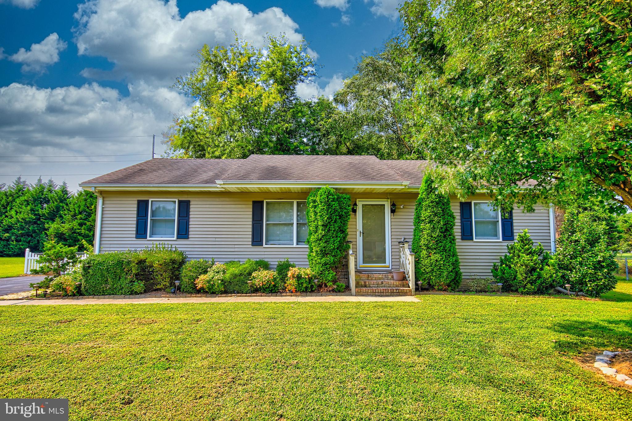 RAINTREE VILLAGE - Residential