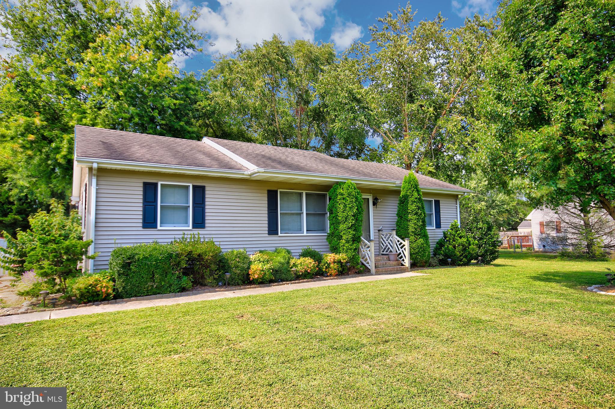 RAINTREE VILLAGE - Residential