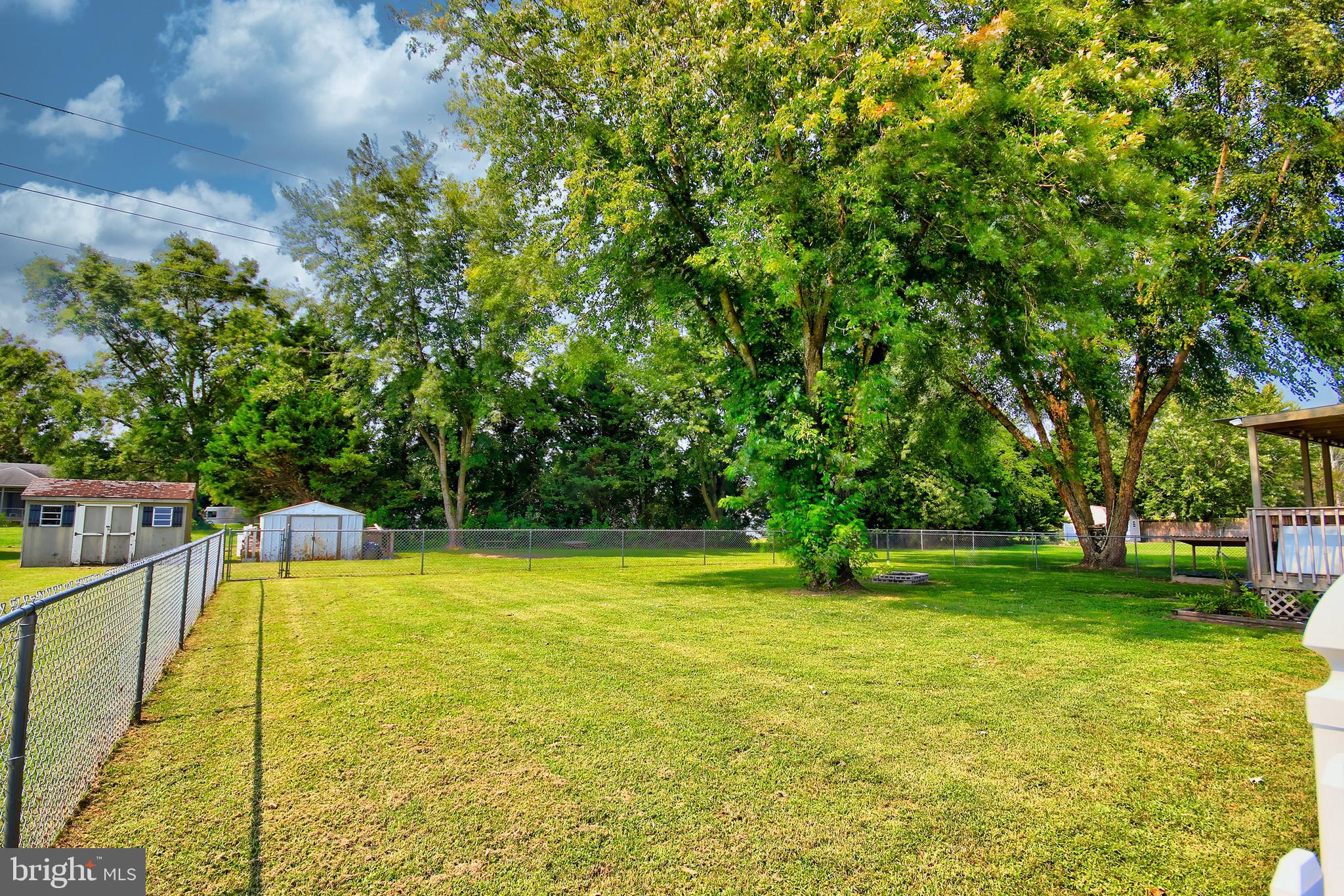 RAINTREE VILLAGE - Residential