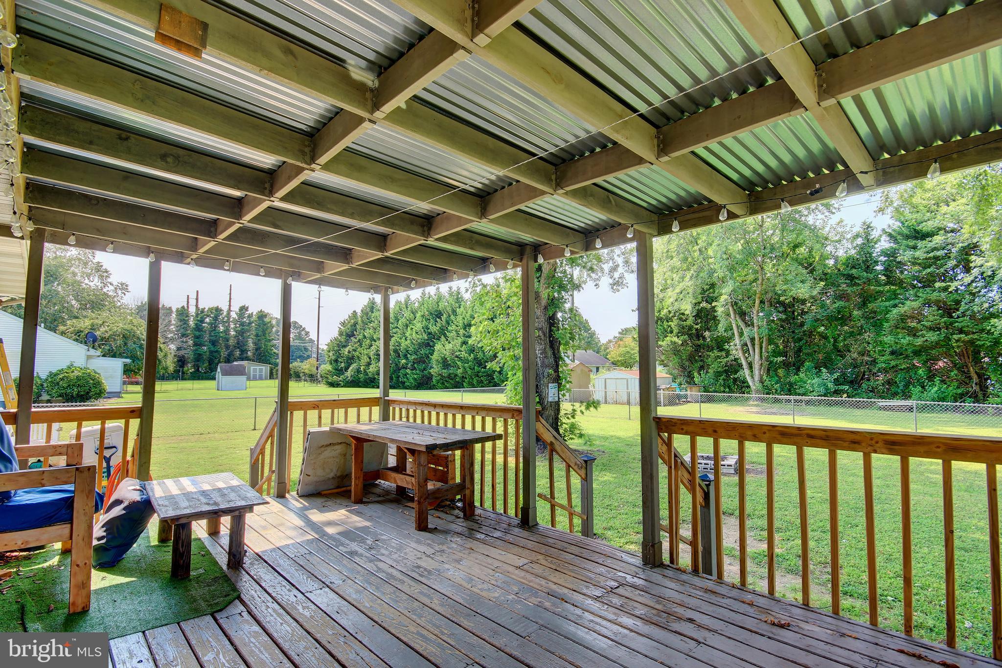 RAINTREE VILLAGE - Residential