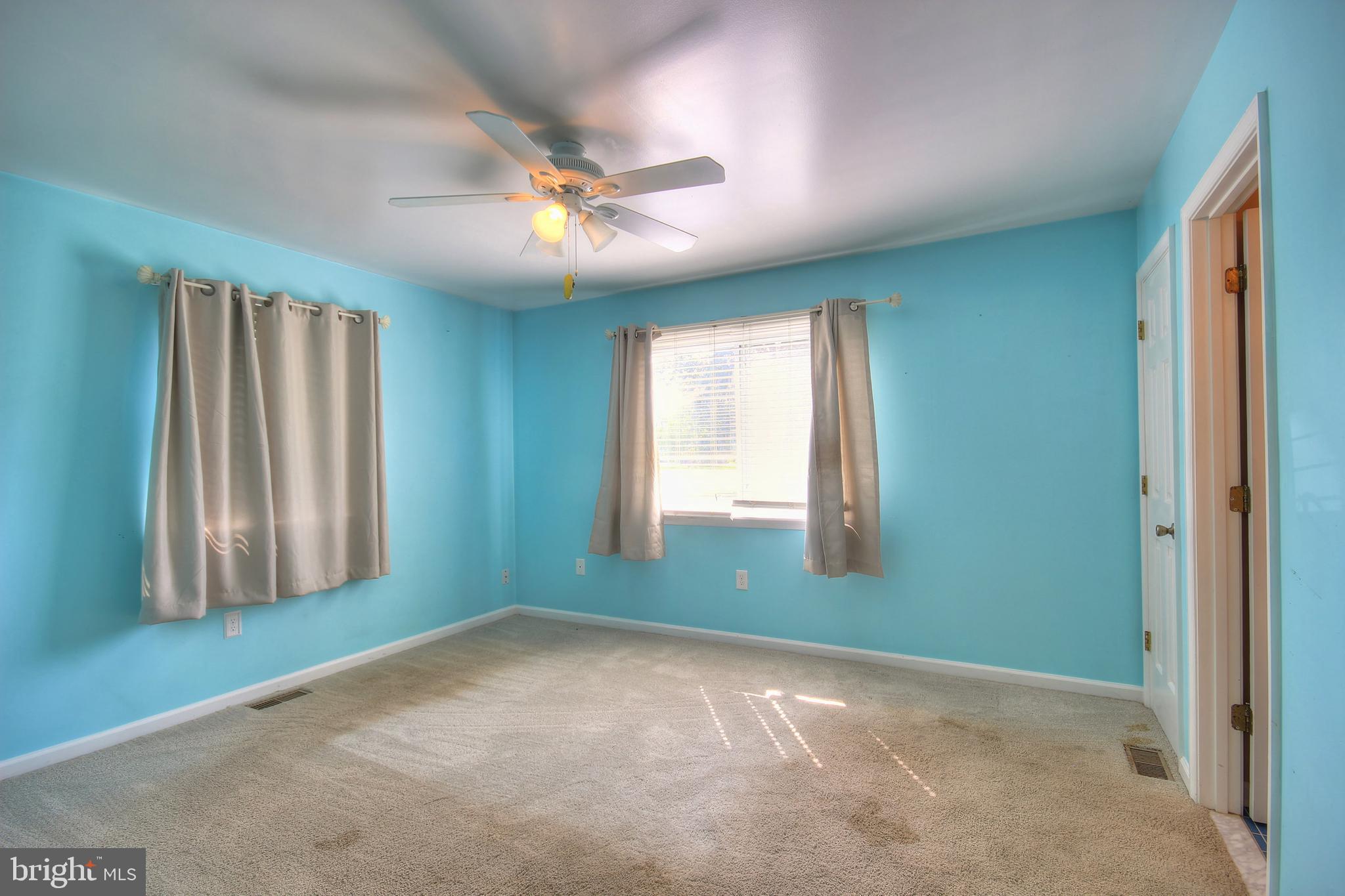 RAINTREE VILLAGE - Residential