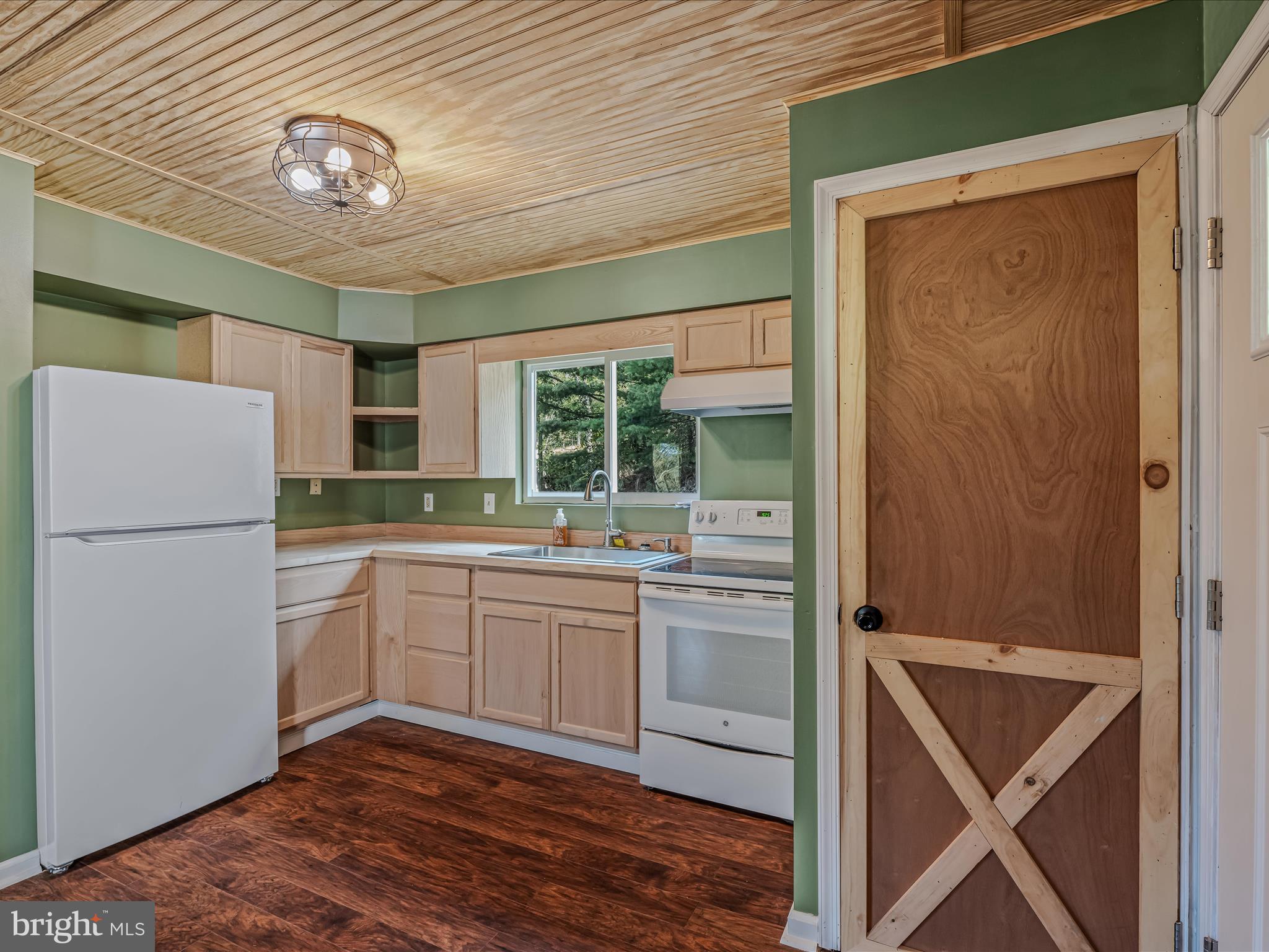 SLEEPY HOLLOW SUBDIVISION - Residential