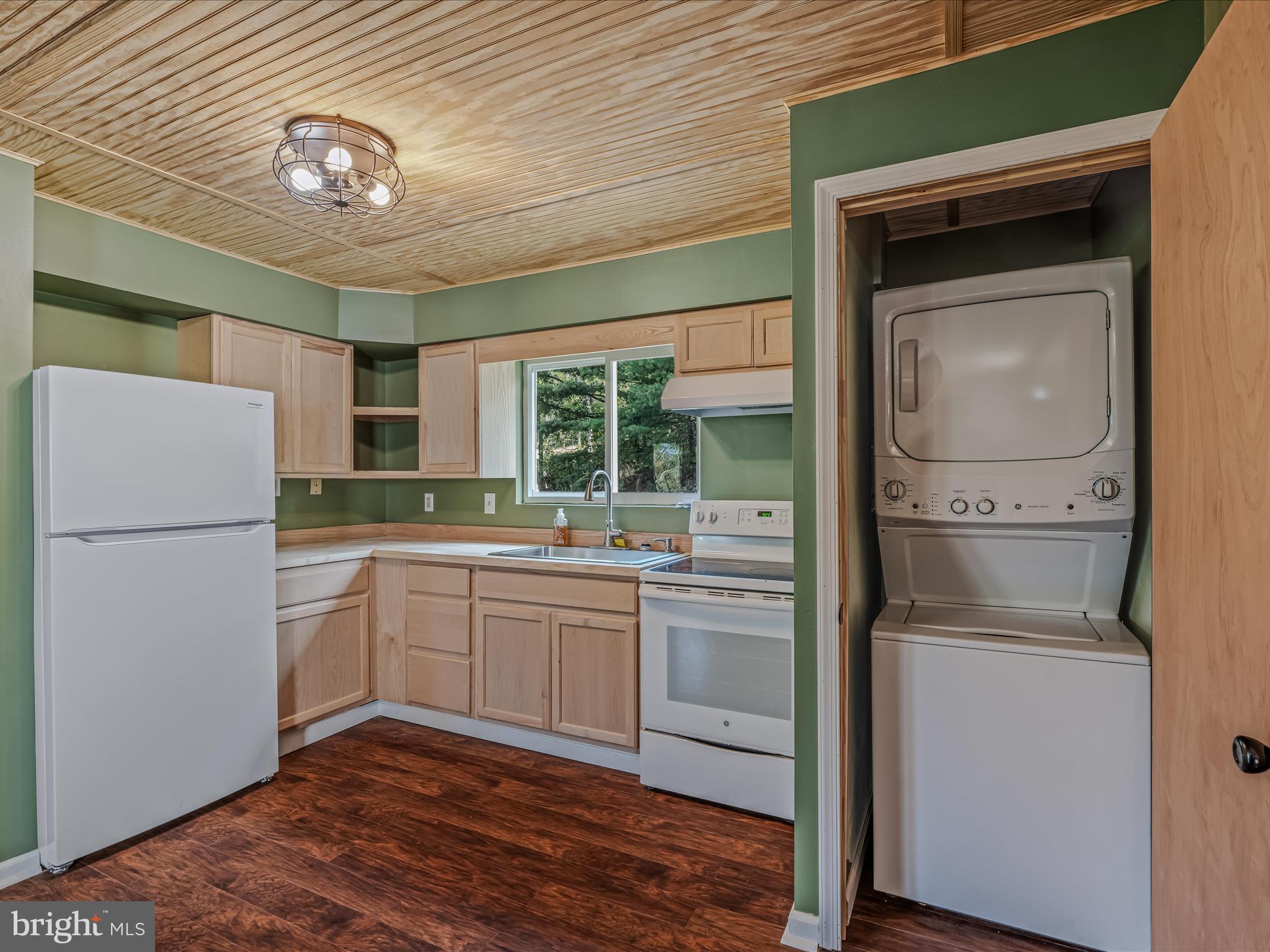 SLEEPY HOLLOW SUBDIVISION - Residential