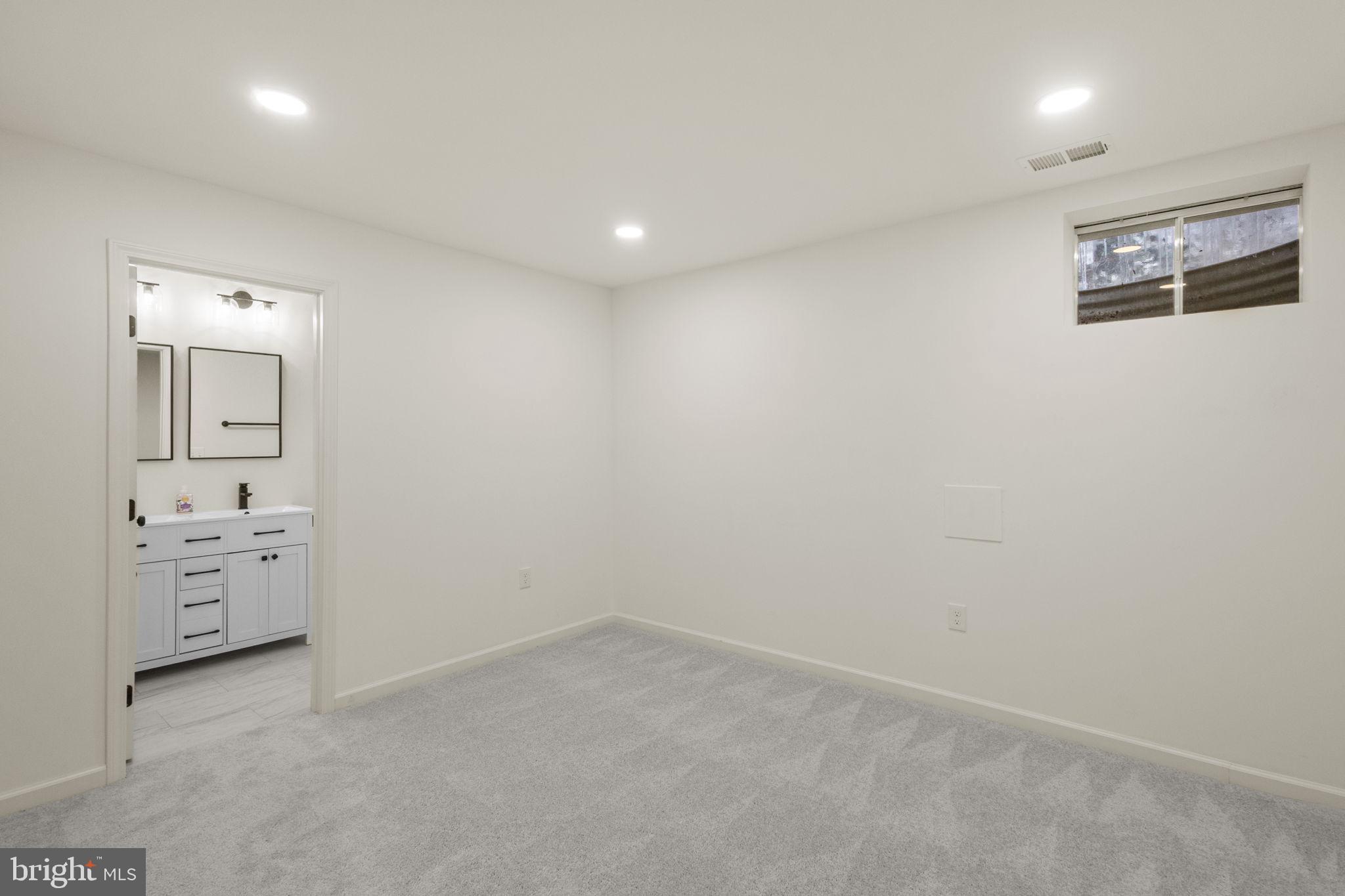 WHITESTONE MARSHALL HEIGHTS - Residential